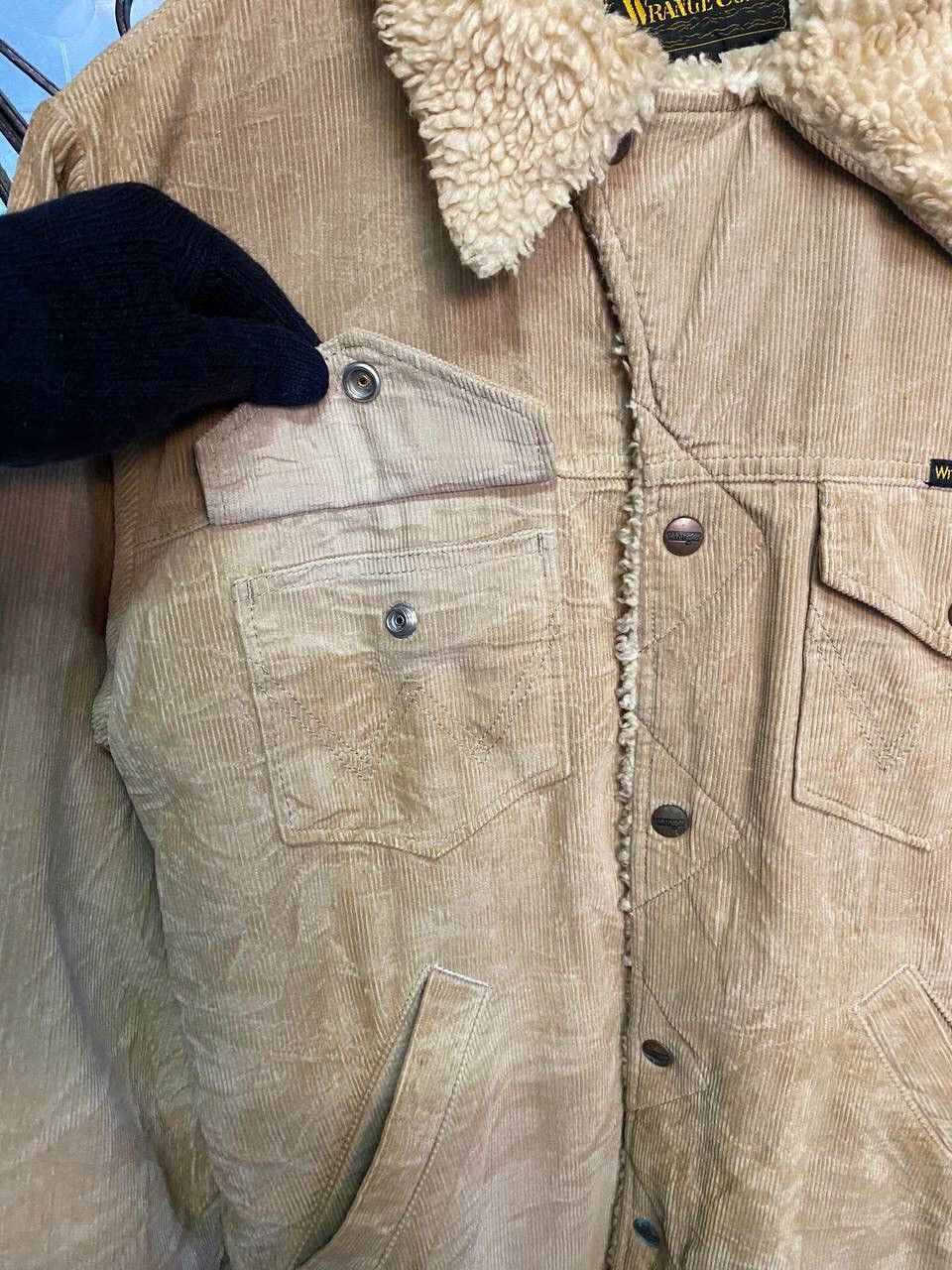 Vintage Vintage Wrangler Corduroy Sherpa Wrange Coat Size US M / EU 48-50 / 2 - 11 Thumbnail