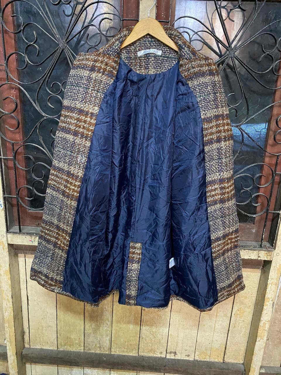 Japanese Brand Vintage Kobe Lettuce Double Breast Checked Wool Coat Size US L / EU 52-54 / 3 - 8 Thumbnail