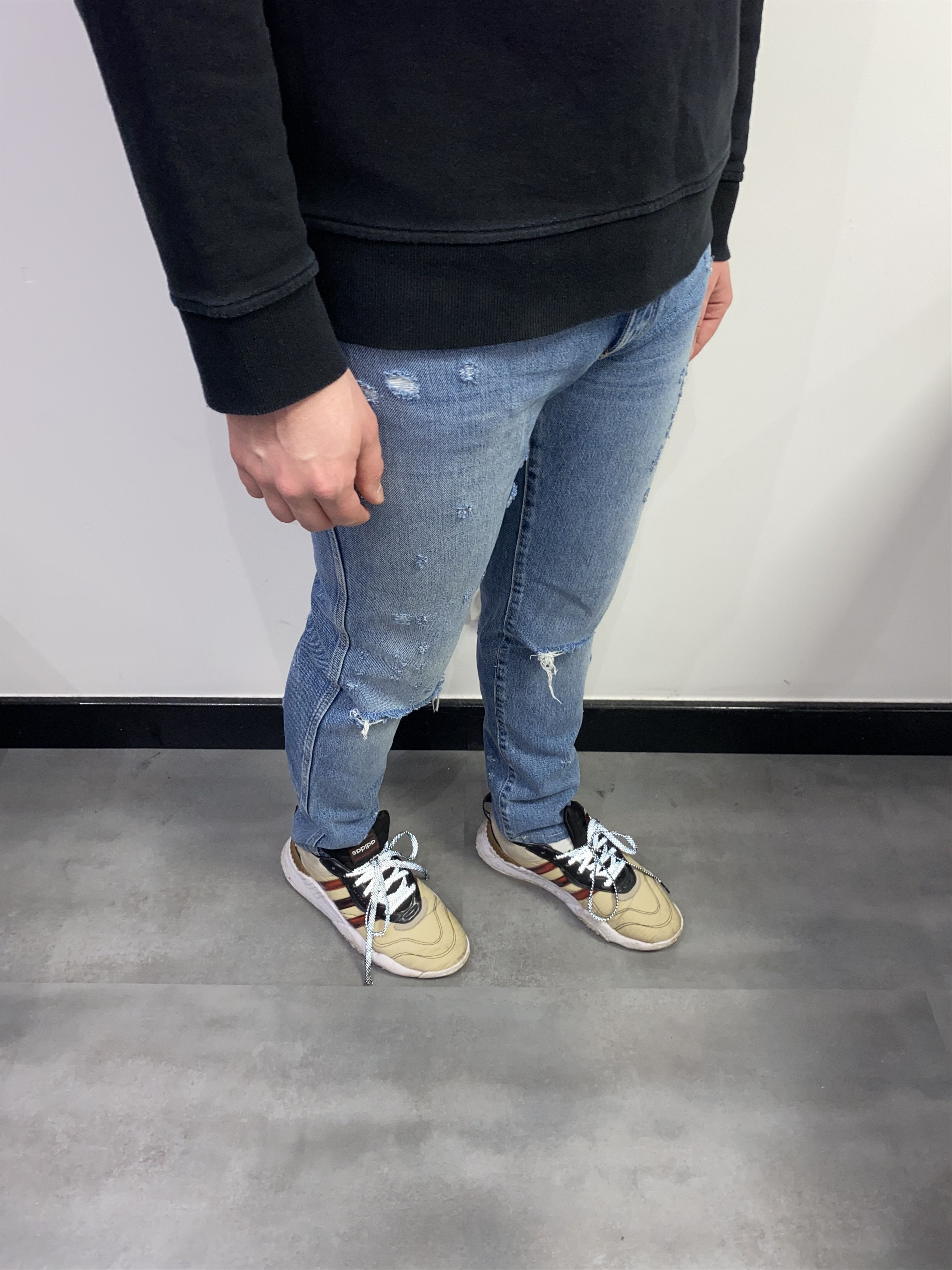 Givenchy Givenchy Tisci Era Distressed Light Indigo Denim Pants Size US 32 / EU 48 - 12 Thumbnail