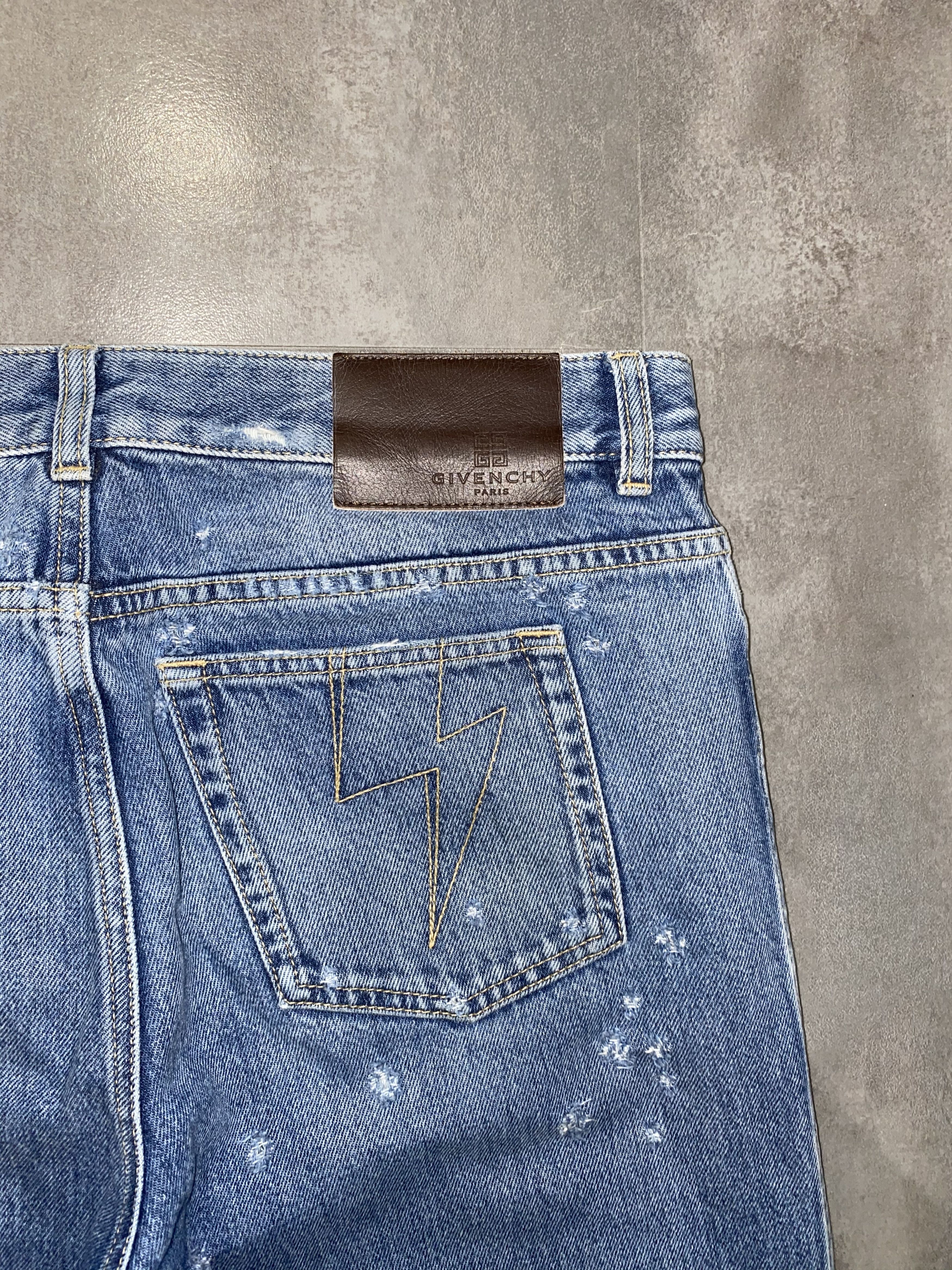 Givenchy Givenchy Tisci Era Distressed Light Indigo Denim Pants Size US 32 / EU 48 - 9 Thumbnail