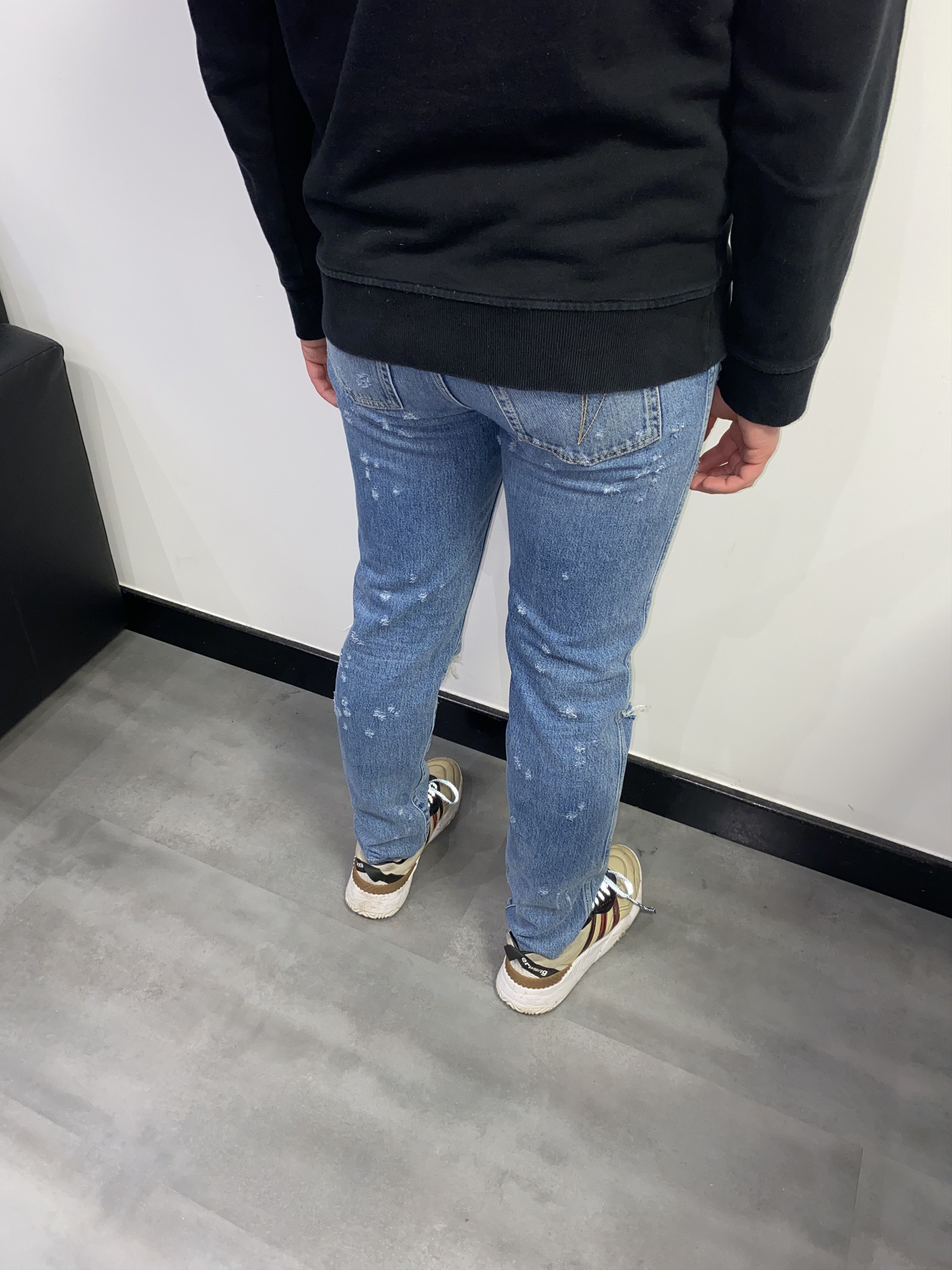 Givenchy Givenchy Tisci Era Distressed Light Indigo Denim Pants Size US 32 / EU 48 - 13 Thumbnail
