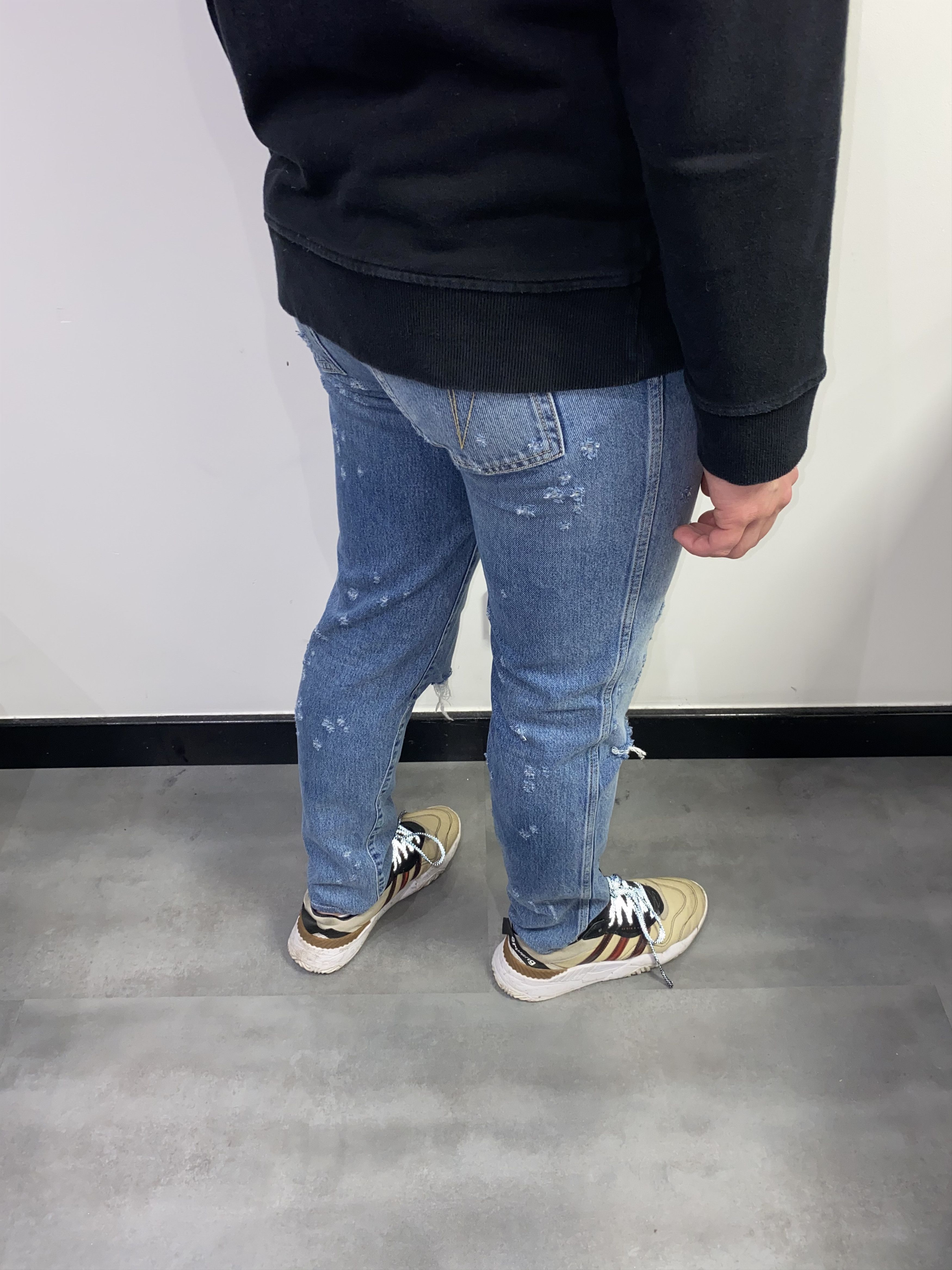 Givenchy Givenchy Tisci Era Distressed Light Indigo Denim Pants Size US 32 / EU 48 - 14 Thumbnail