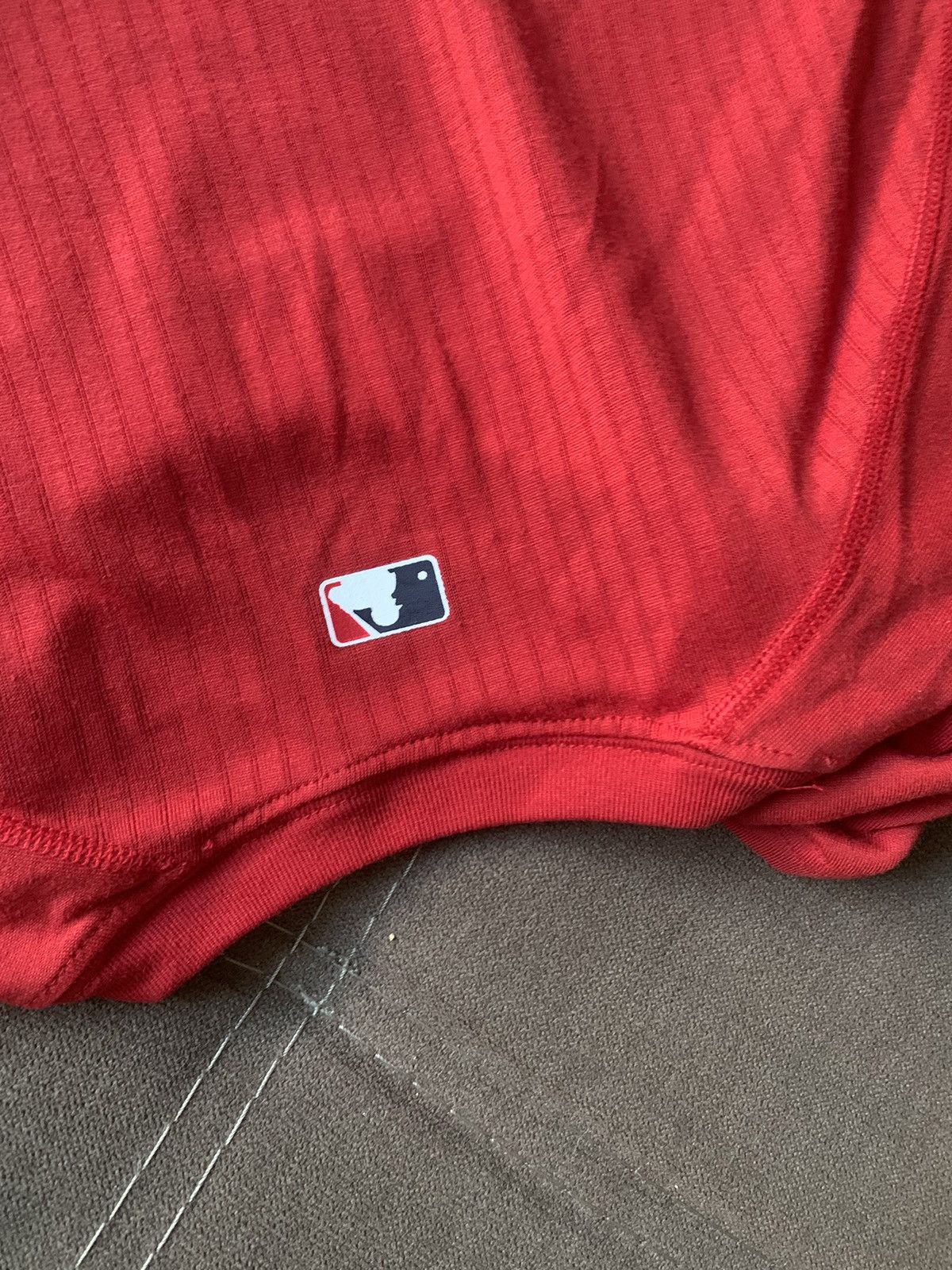 Nike Nike Dri-Fit Fitted Boston Red Sox Center Swoosh Shirt Size US XL / EU 56 / 4 - 4 Thumbnail