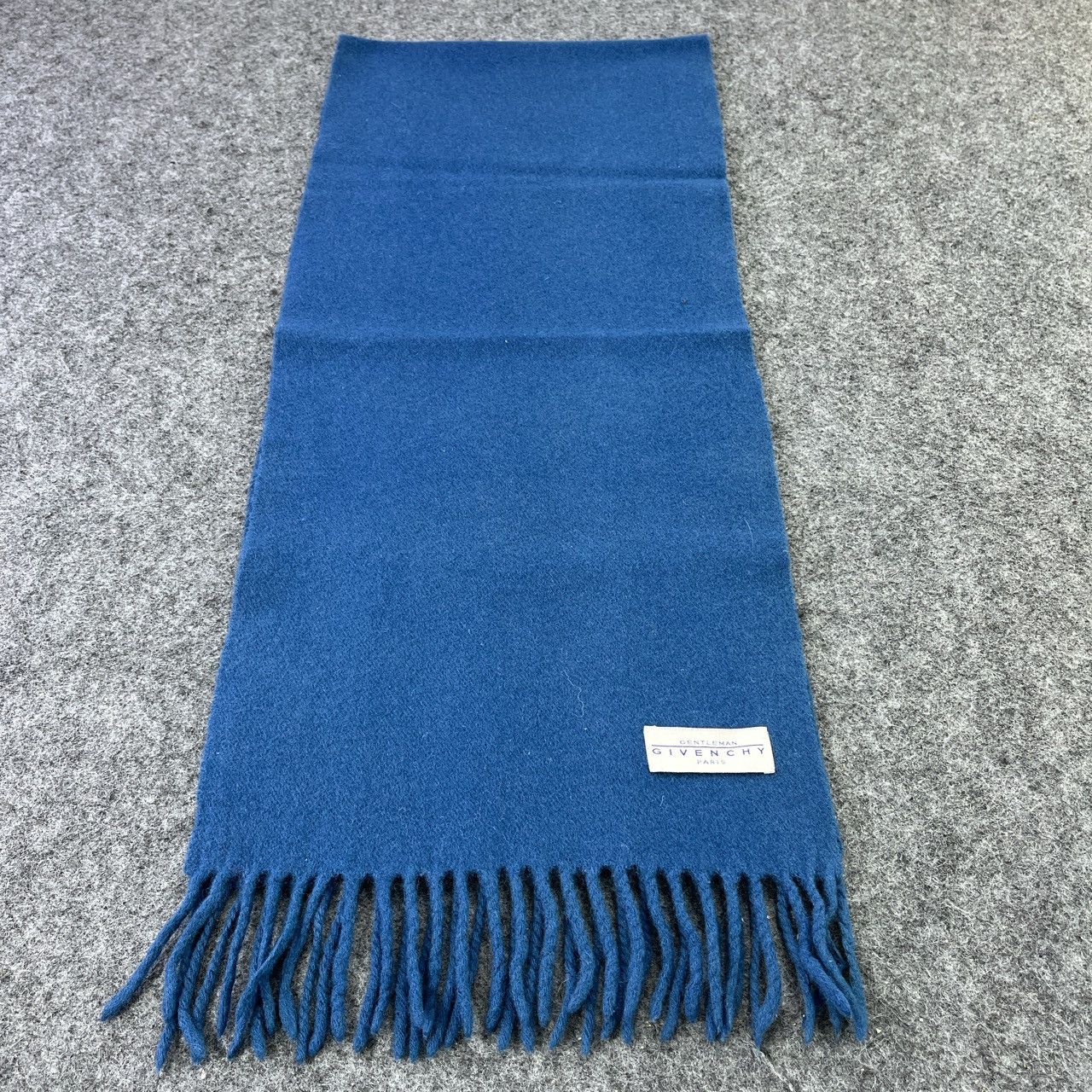 Vintage GIVENCHY Plain Scarf / Muffler / Neckwear T466 Size ONE SIZE - 1 Thumbnail