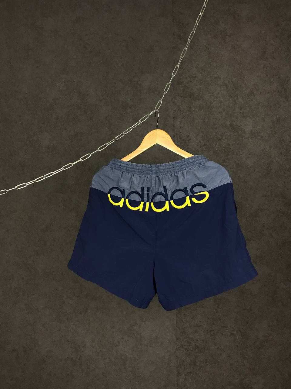 Vintage Adidas vintage streetwear big logo shorts Size US 30 / EU 46 - 1 Thumbnail