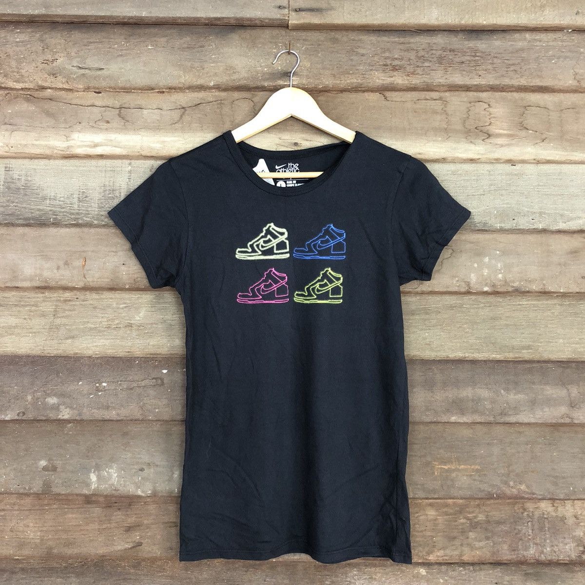 Nike Nike Black Shoes Logo Tshirt #2940 Size L / US 10 / IT 46 - 1 Thumbnail