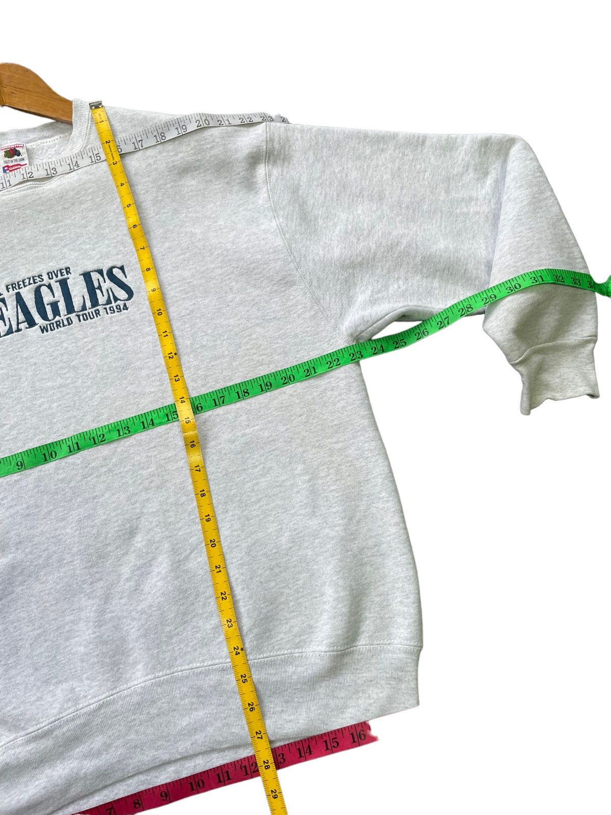 Band Tees × Fruit Of The Loom × Vintage Vintage 1994 Eagles World Tour 1994 Crewneck Size US L / EU 52-54 / 3 - 11 Thumbnail