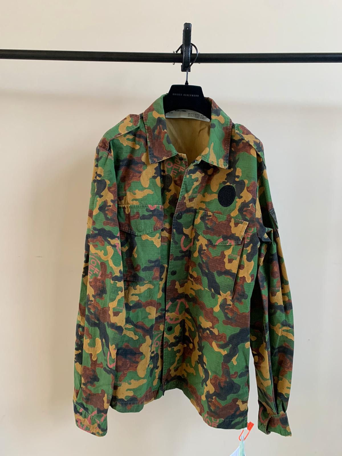 Off-White Camo Military Shirt All Over in Camo Size US S / EU 44-46 / 1 - 4 Thumbnail