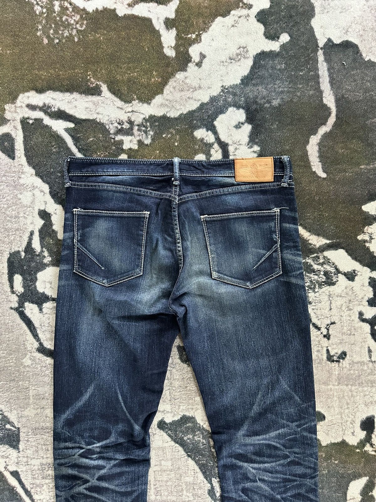 GOSTAR DE FUGA 2014 Gostar De Fuga Japan slim indigo denim Size US 33 - 10 Thumbnail