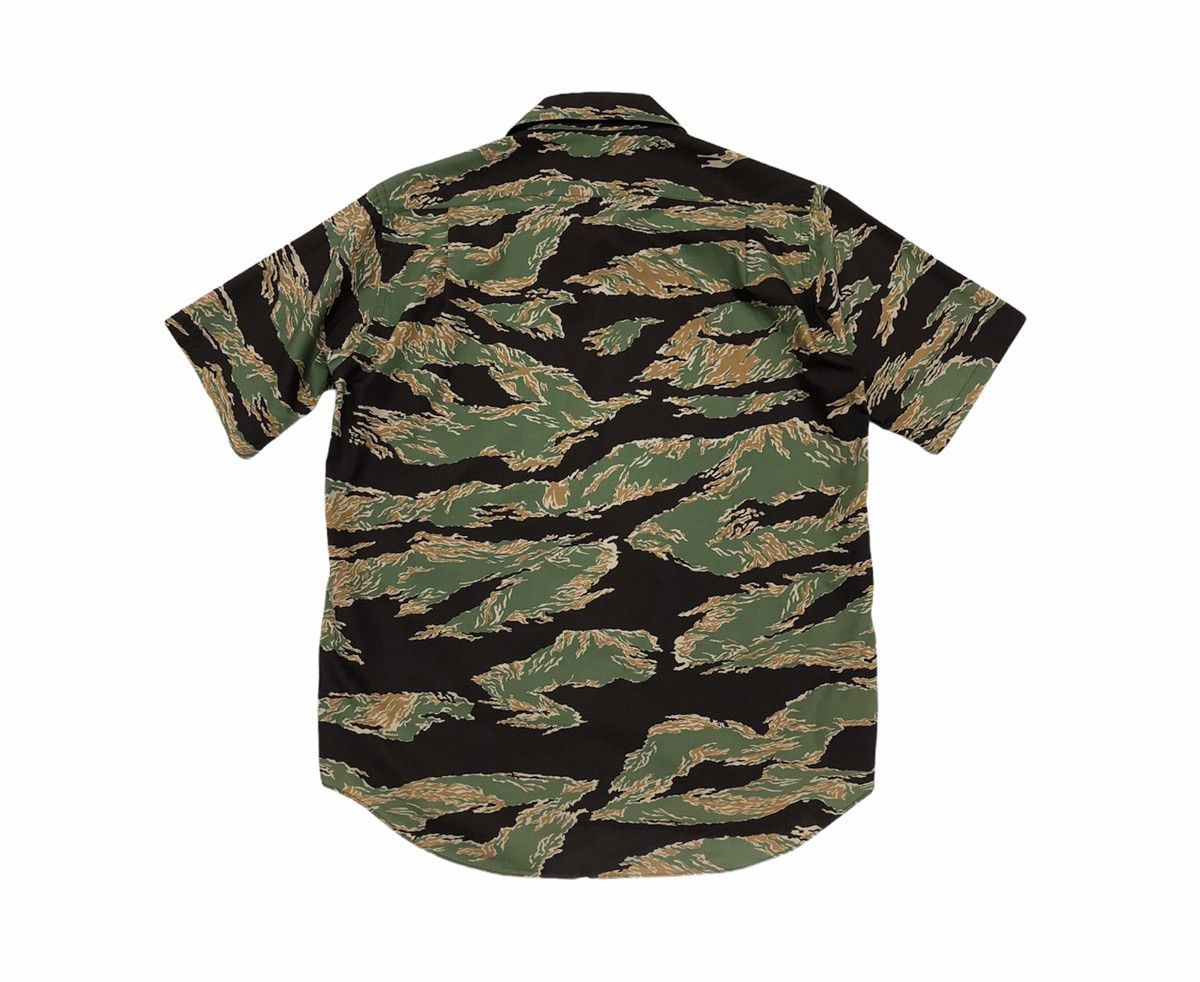 Bape Tiger Camo Button Up S/S Shirt Size US M / EU 48-50 / 2 - 8 Thumbnail