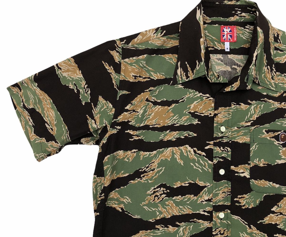 Bape Tiger Camo Button Up S/S Shirt Size US M / EU 48-50 / 2 - 4 Thumbnail