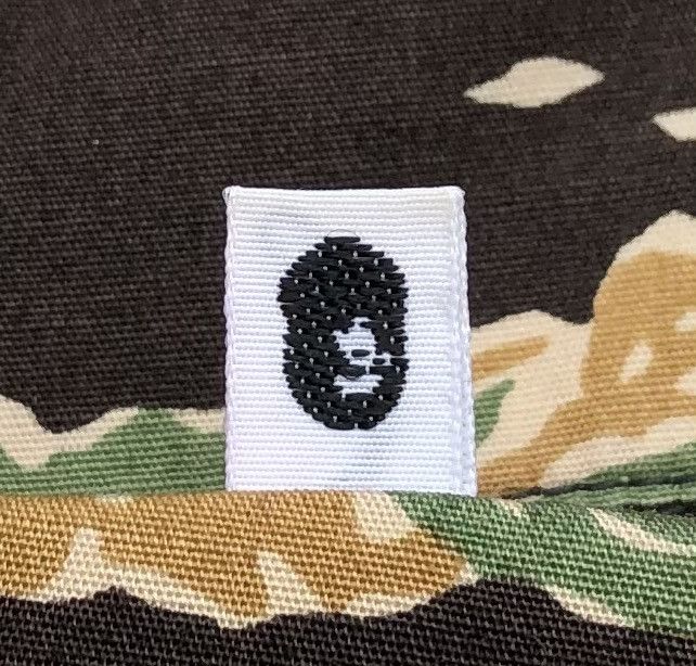 Bape Tiger Camo Button Up S/S Shirt Size US M / EU 48-50 / 2 - 13 Thumbnail
