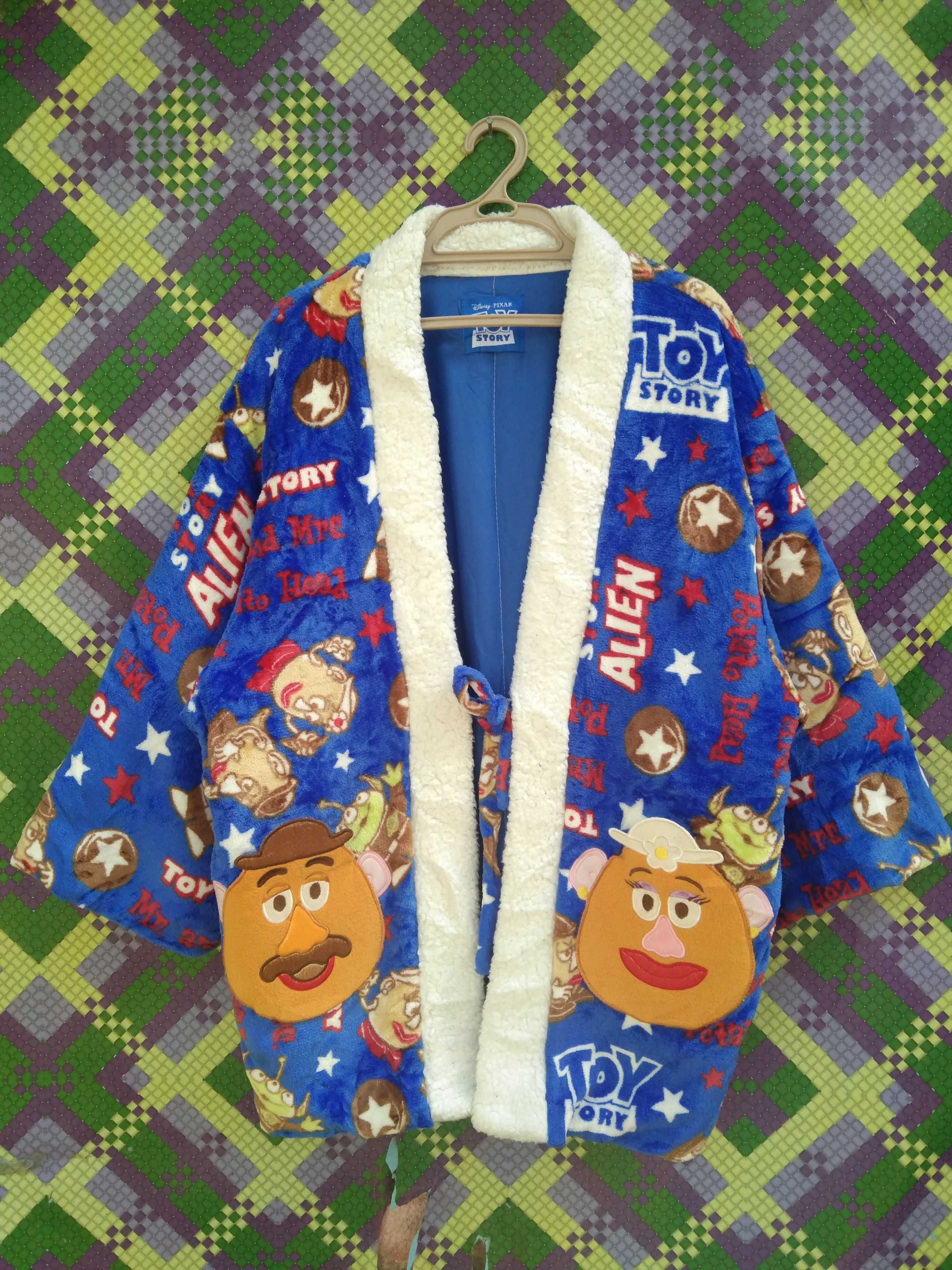 Other TOY STORY PRINTED FLEECE MEN'S KIMONO Size US L / EU 52-54 / 3 - 1 Thumbnail