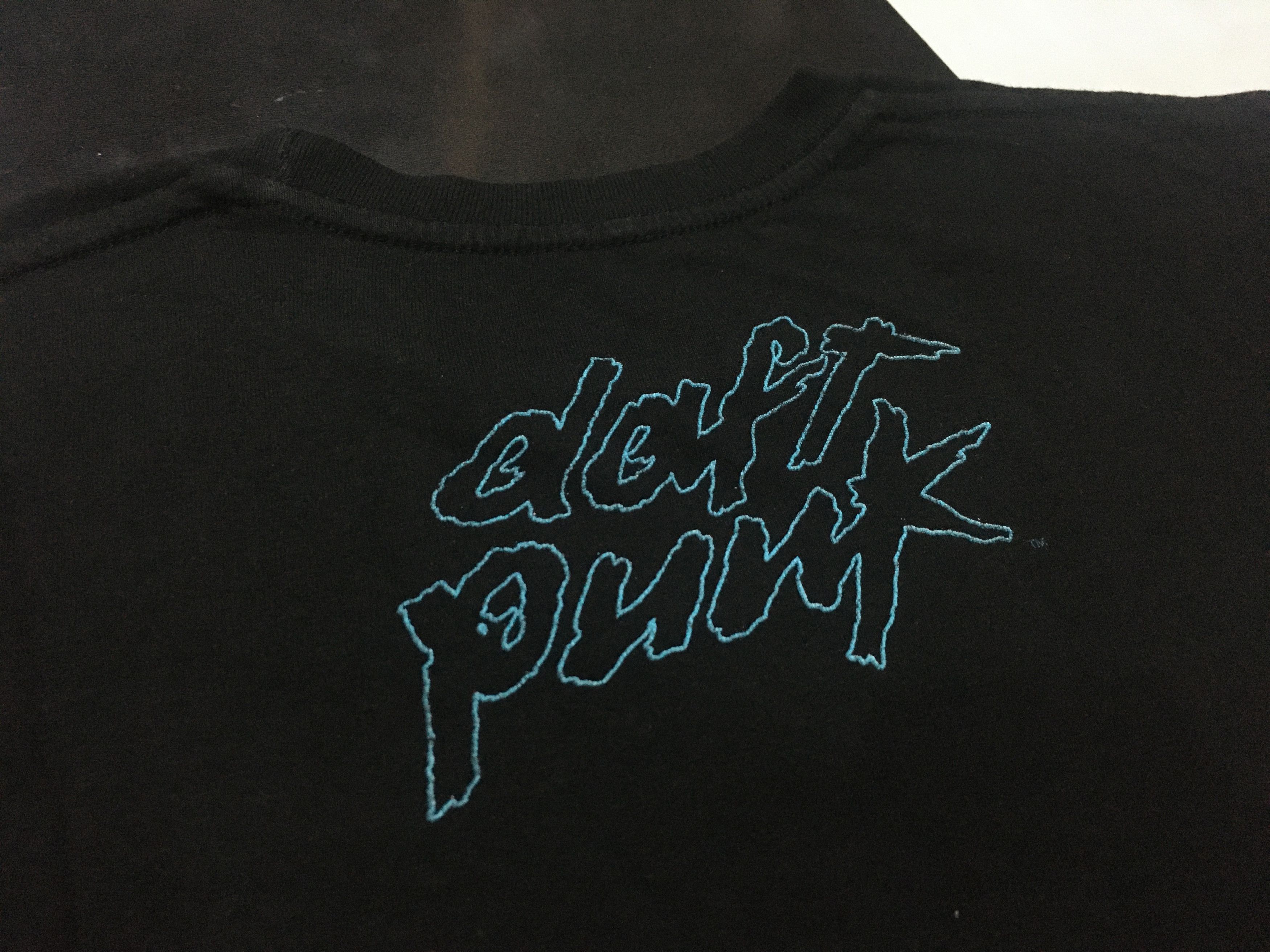 Disney × Vintage 🔥 Rare Daft Punk Tron Legacy Shirt Size US M / EU 48-50 / 2 - 5 Thumbnail