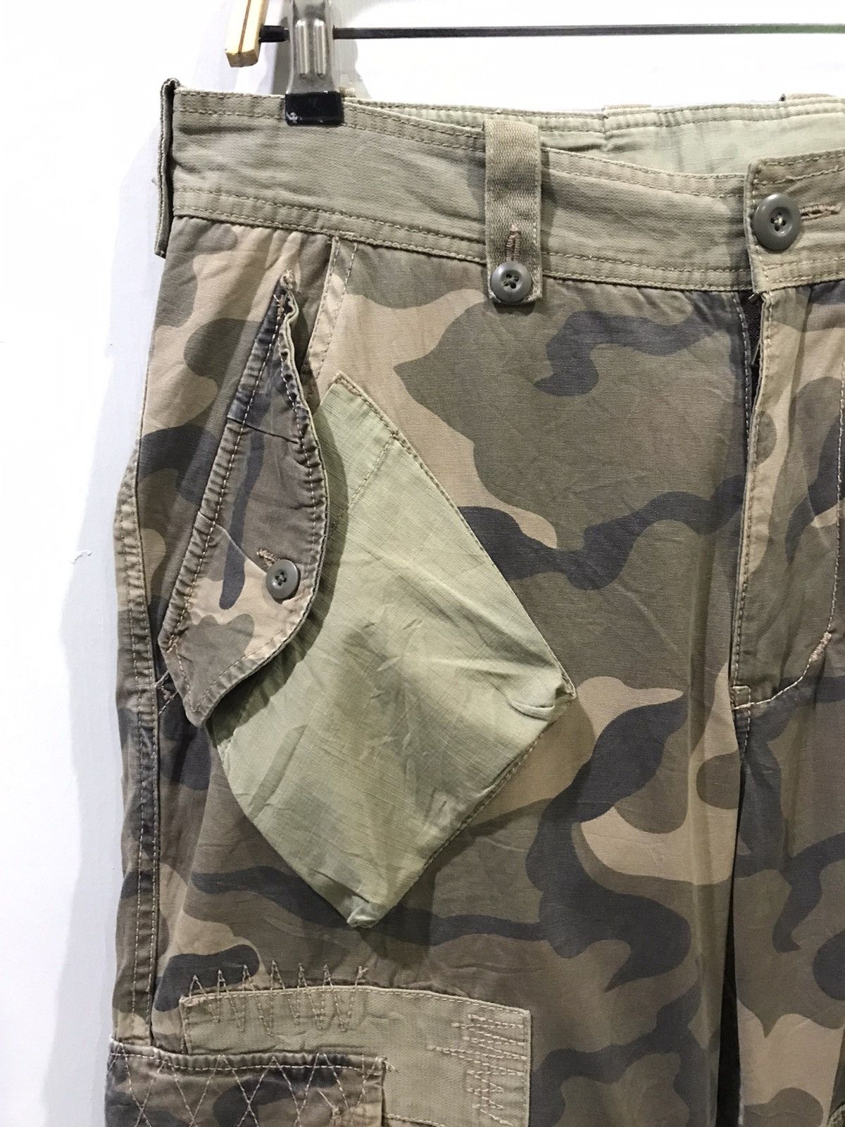 Avirex AVIREX Avant Garde Patchwork Multi Camo Cargo Tactical Pant Size US 34 / EU 50 - 3 Thumbnail