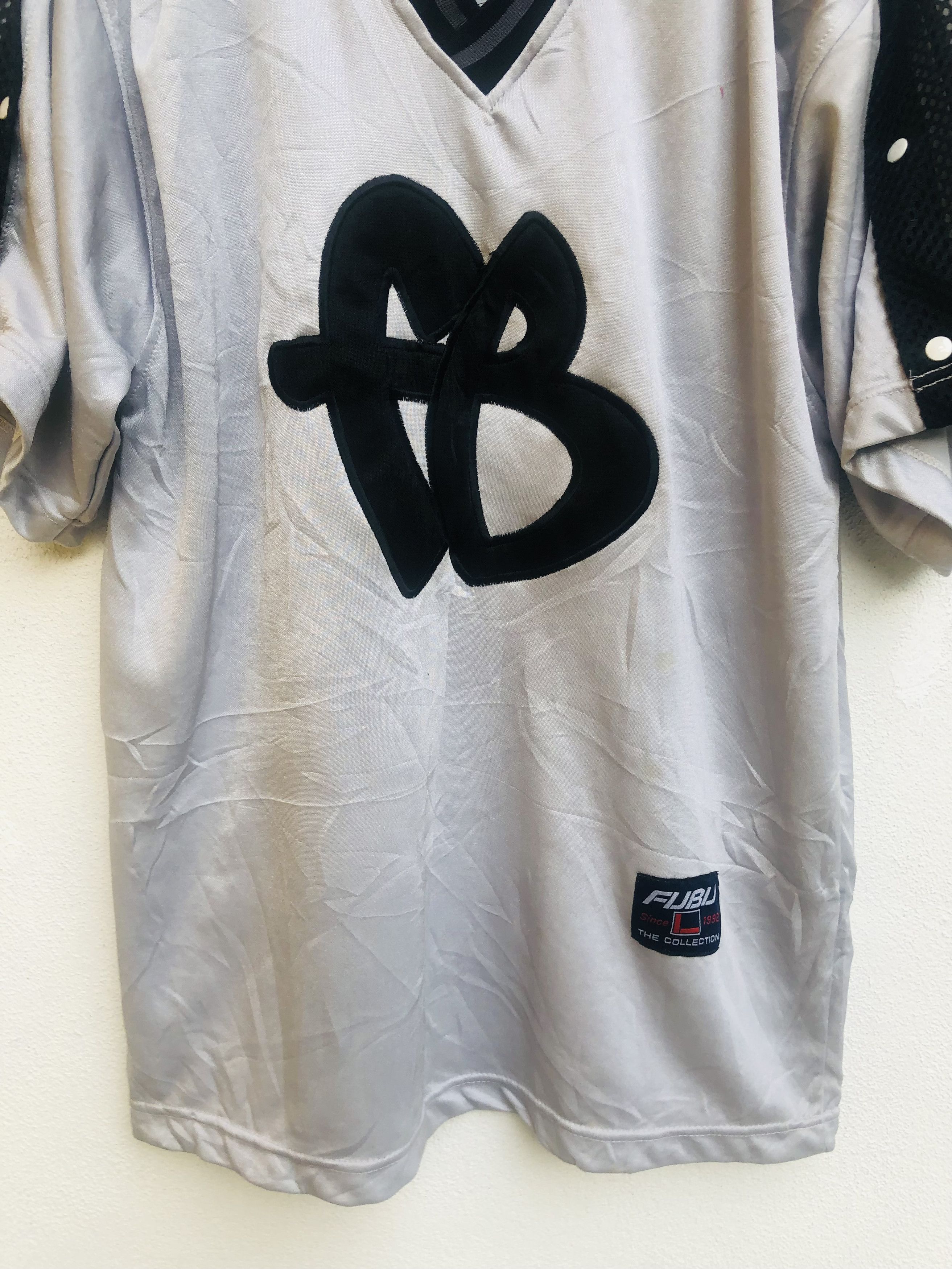 Fubu × Japanese Brand × Vintage Vintage Fubu Hip Hop Streetwear Fashion Style Size US L / EU 52-54 / 3 - 4 Thumbnail
