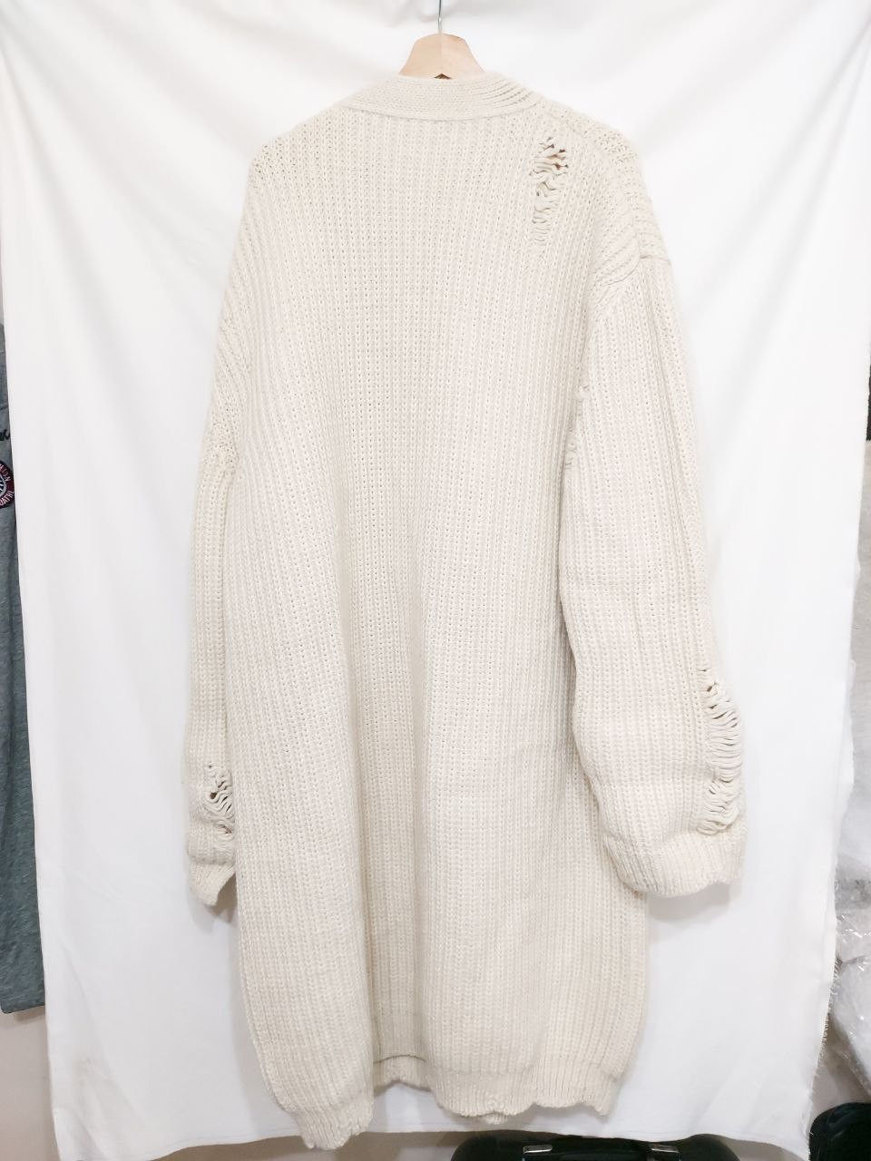 JW Anderson FW16 AW16 Runway Oversized Knit Distressed Cardigan Coat Size US M / EU 48-50 / 2 - 2 Thumbnail