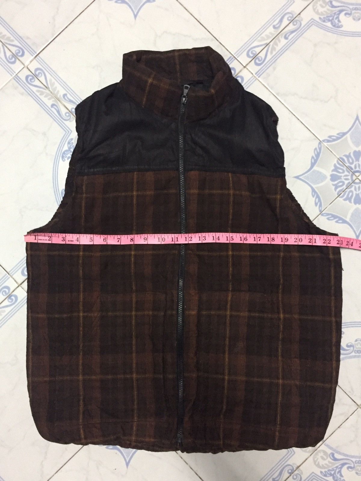 Japanese Brand Uniqlo Thin Puffer Vest Sleeveless Jacket Outerwear Size US XL / EU 56 / 4 - 12 Thumbnail