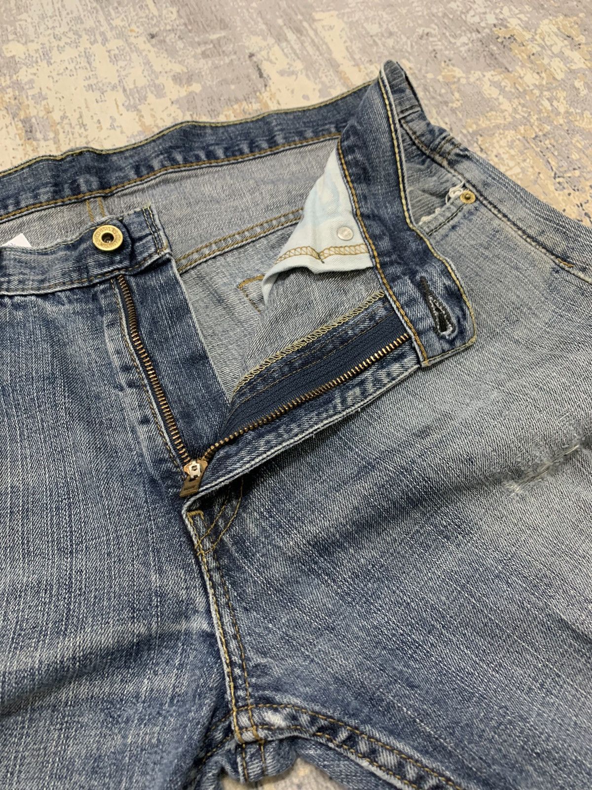 Levi's Vintage Levi’ 569 Trashed Distressed Jeans 36x29.5 Size US 36 / EU 52 - 6 Thumbnail
