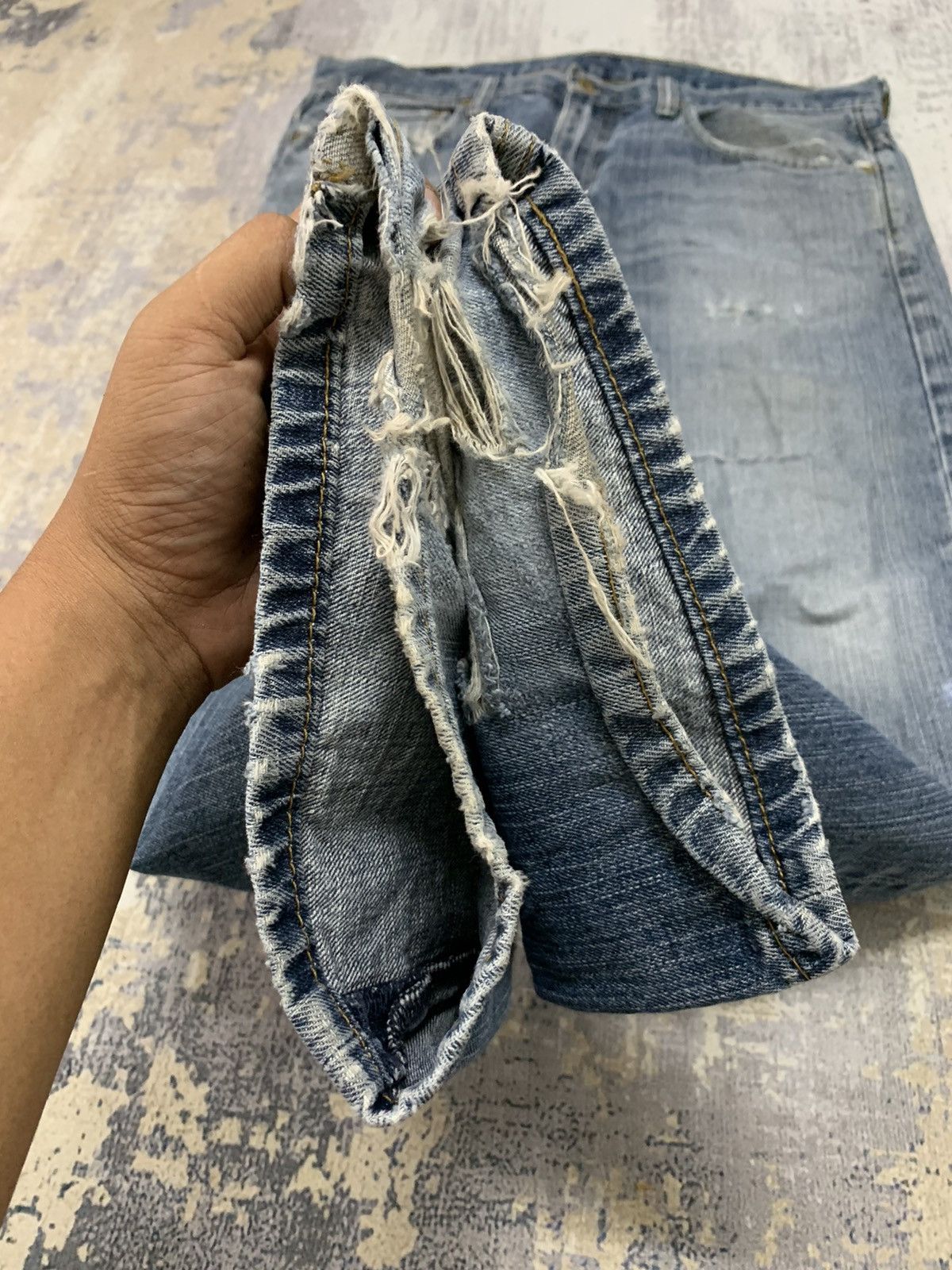 Levi's Vintage Levi’ 569 Trashed Distressed Jeans 36x29.5 Size US 36 / EU 52 - 8 Thumbnail