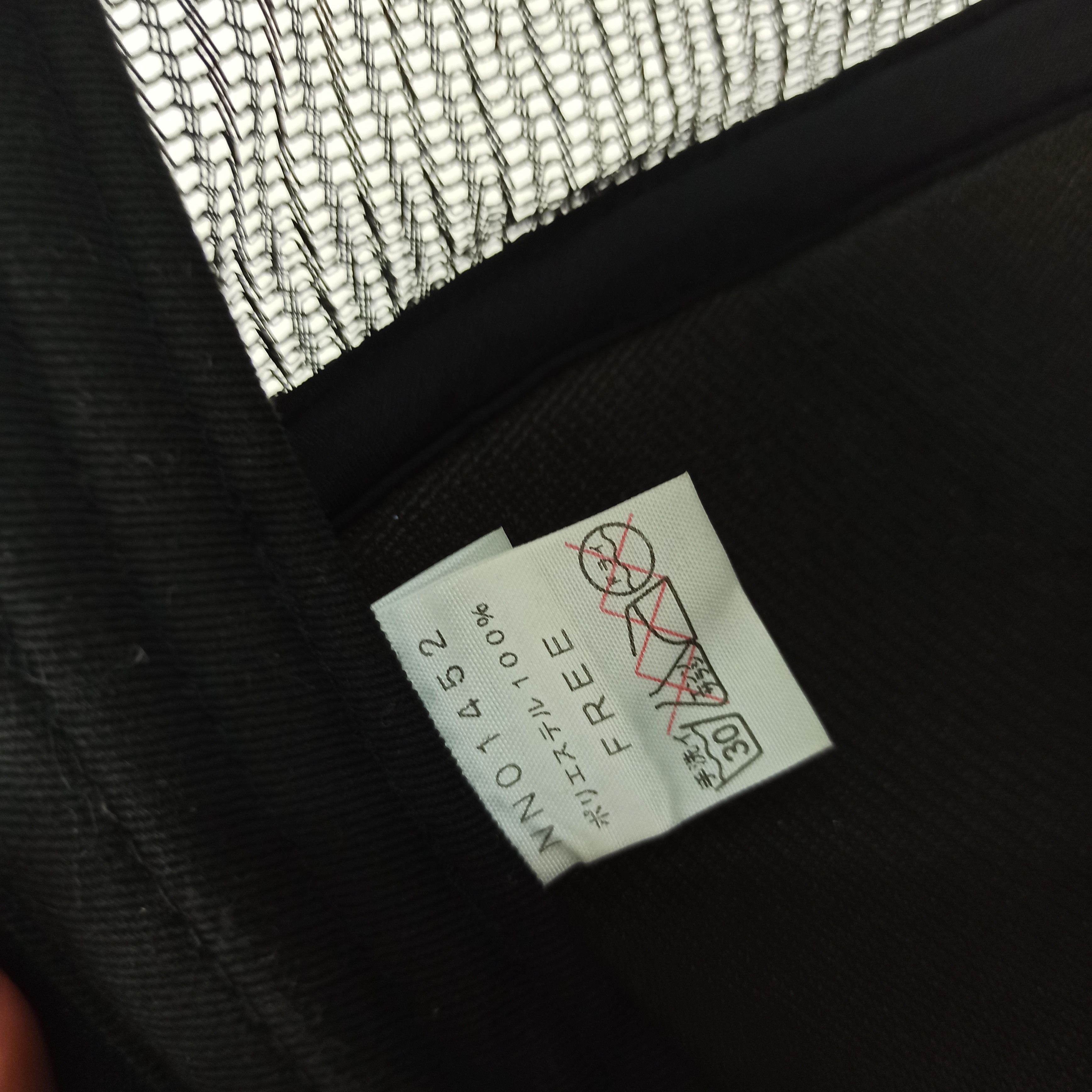 The North Face Rare The North Face Spells out Big Logo Trucker Hat Size ONE SIZE - 6 Thumbnail