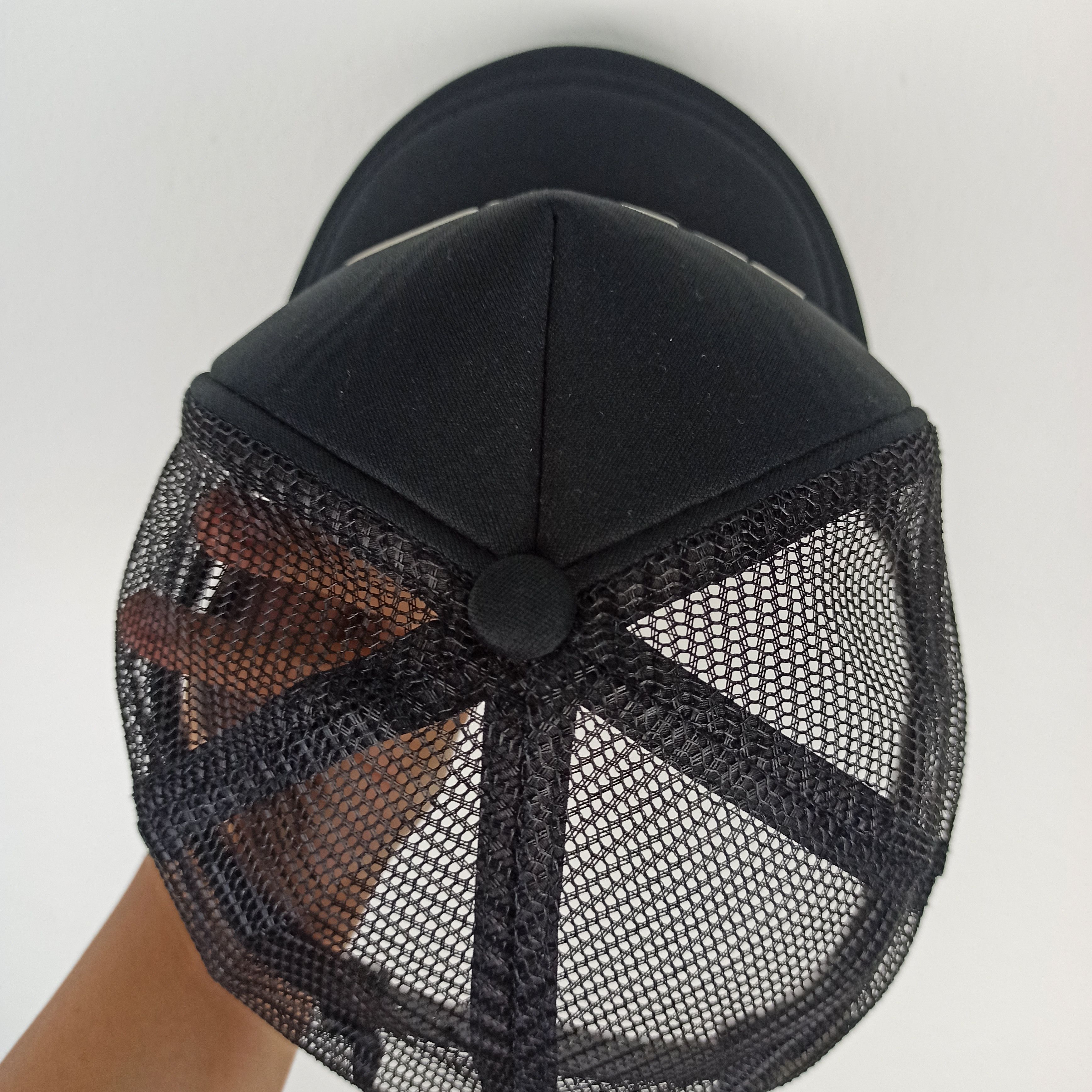 The North Face Rare The North Face Spells out Big Logo Trucker Hat Size ONE SIZE - 4 Thumbnail