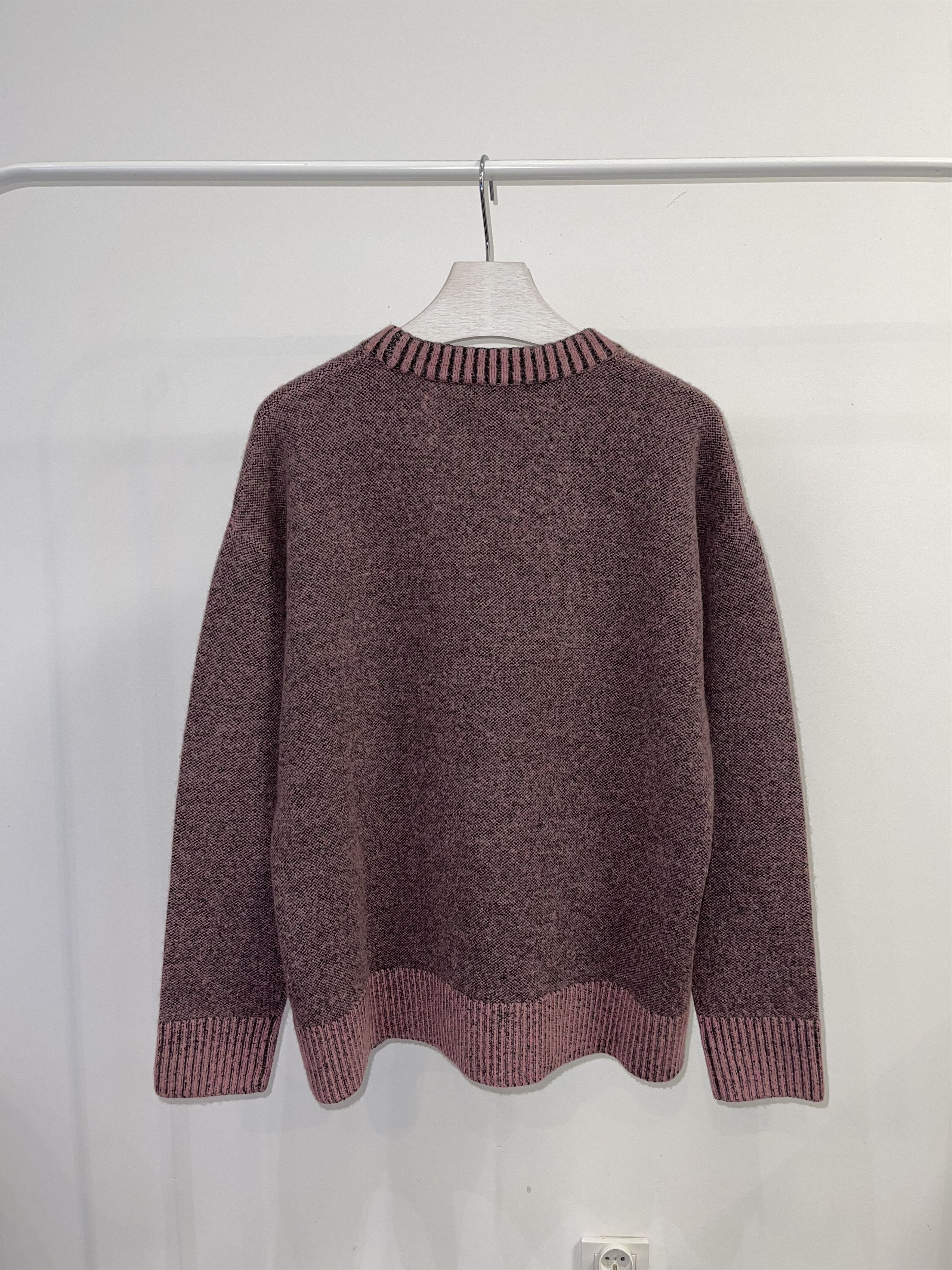 Balenciaga AW15 Balenciaga Pink Distressed Wool Handknit Sweater Size US M / EU 48-50 / 2 - 4 Thumbnail