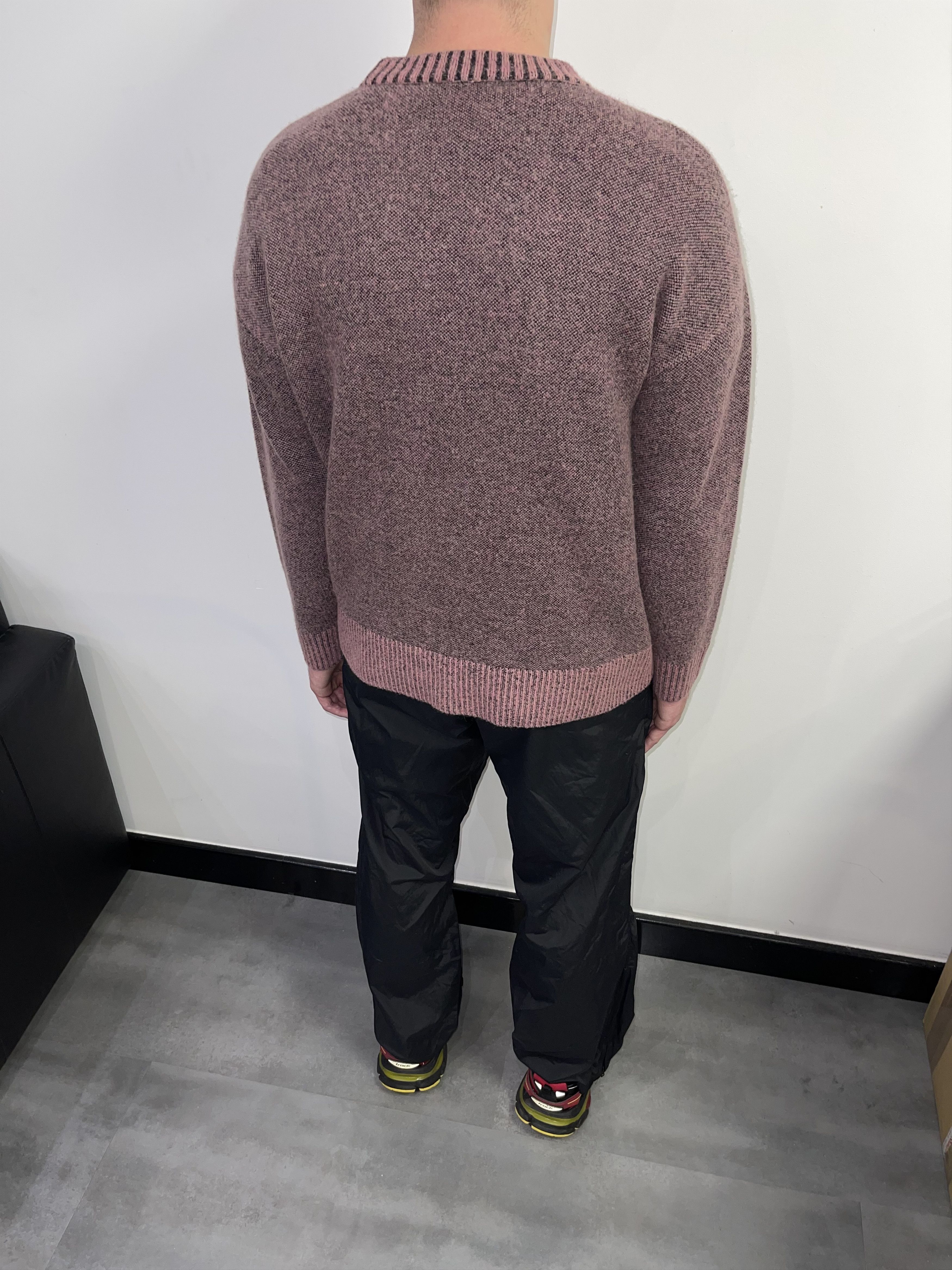 Balenciaga AW15 Balenciaga Pink Distressed Wool Handknit Sweater Size US M / EU 48-50 / 2 - 8 Thumbnail