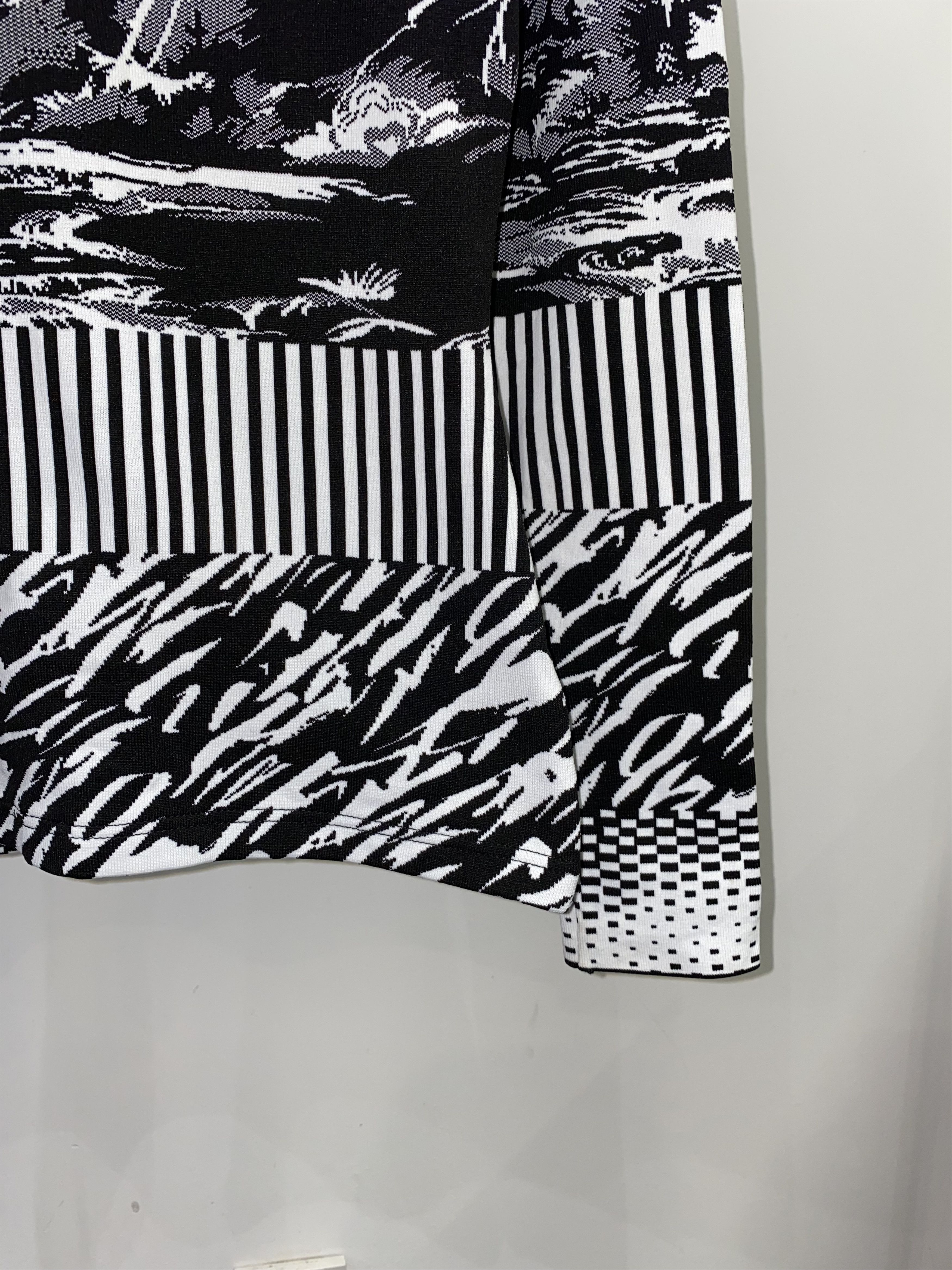 Balenciaga AW14 WMNS Balenciaga Abstract Print Sweater Size XS / US 0-2 / IT 36-38 - 3 Thumbnail
