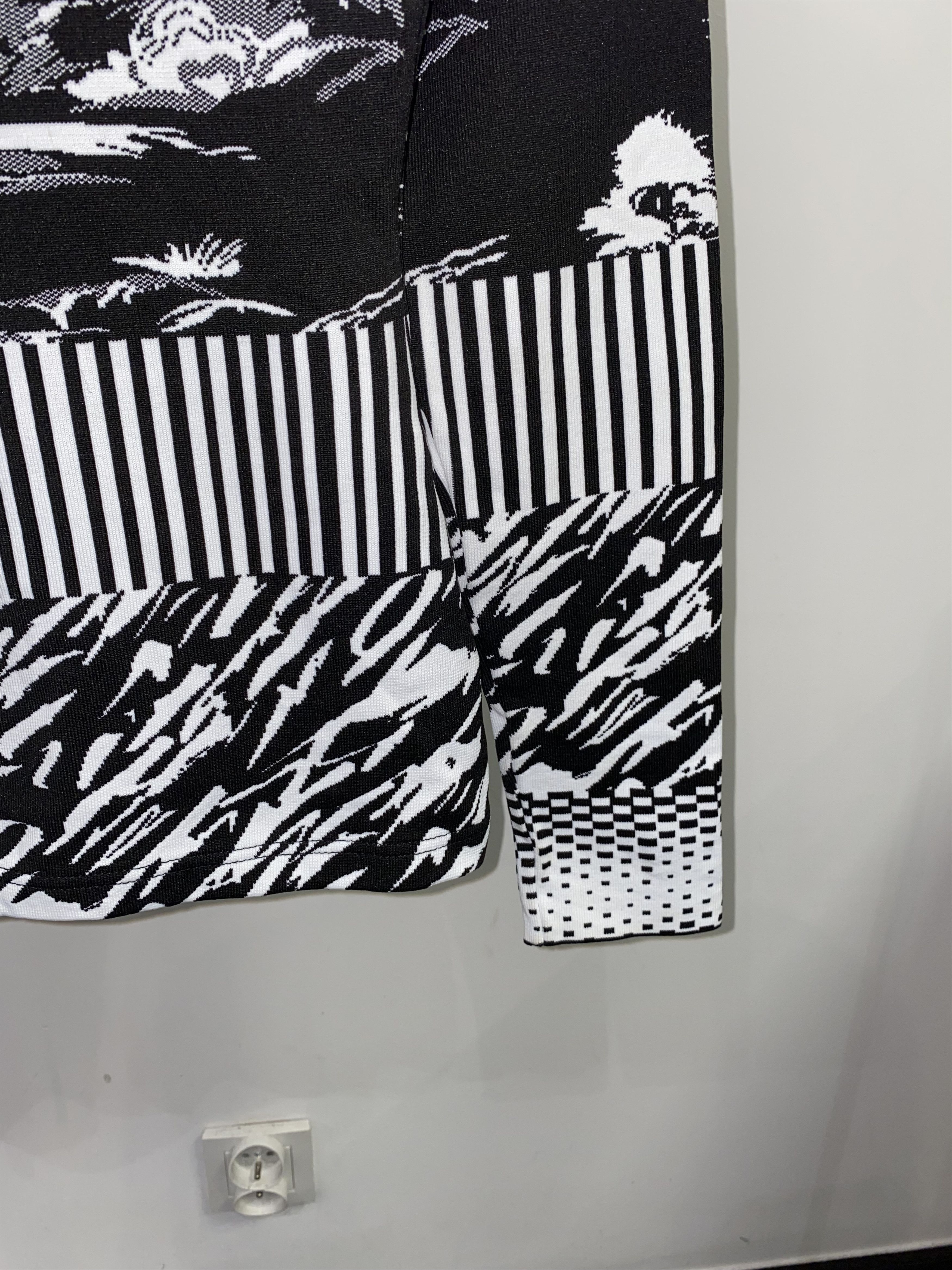 Balenciaga AW14 WMNS Balenciaga Abstract Print Sweater Size XS / US 0-2 / IT 36-38 - 6 Thumbnail