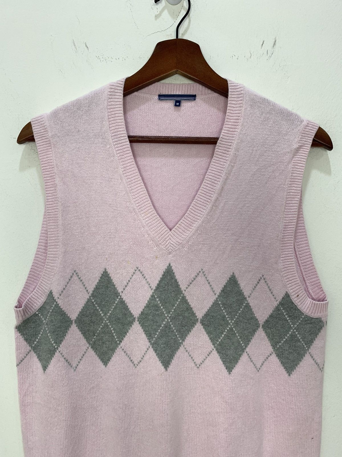Aran Sweater Market × Japanese Brand × Uniqlo UNIQLO Argyle Plaid Knitwear Pullover Jumper Sweater Vest Size US S / EU 44-46 / 1 - 3 Thumbnail