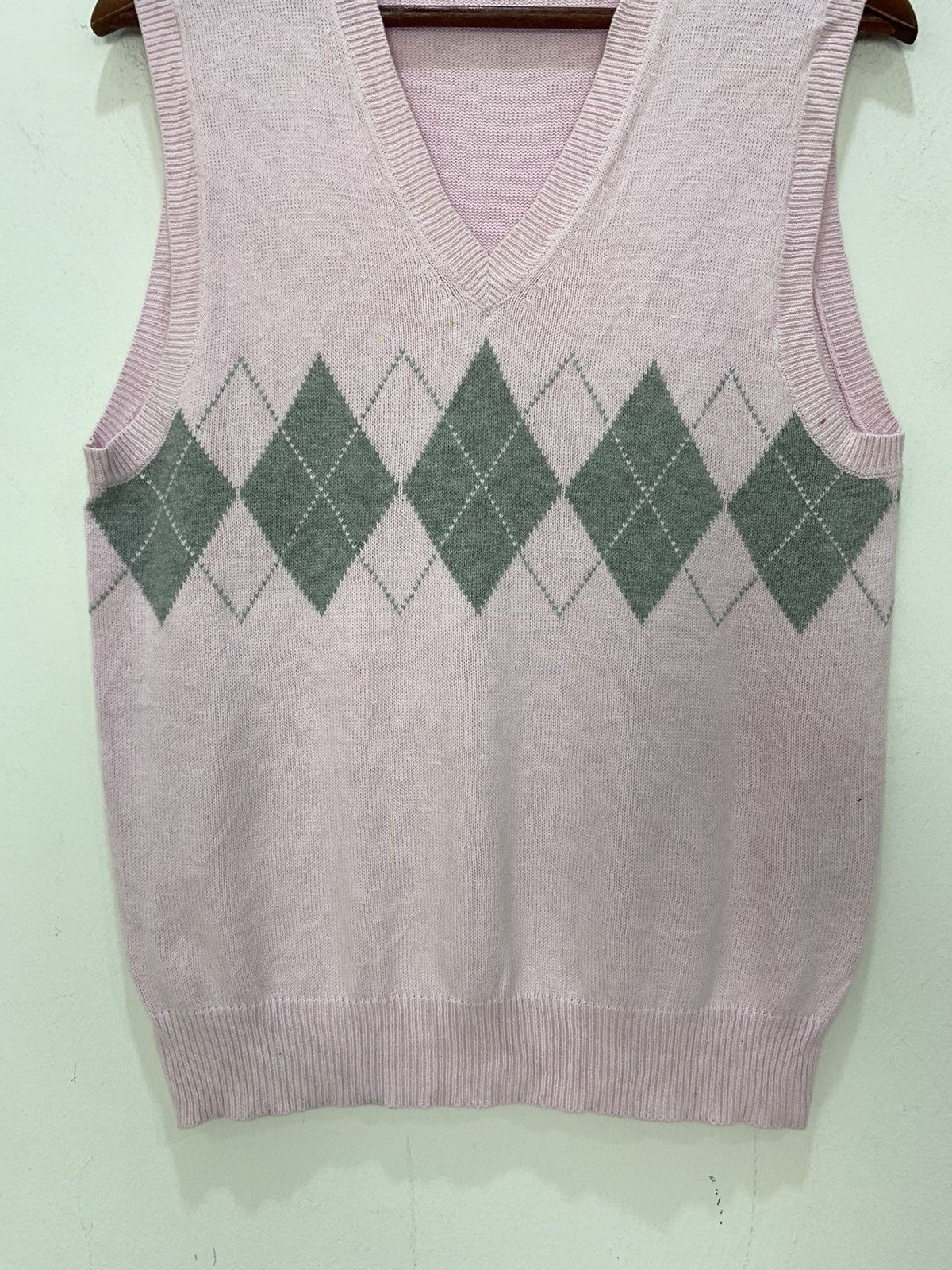 Aran Sweater Market × Japanese Brand × Uniqlo UNIQLO Argyle Plaid Knitwear Pullover Jumper Sweater Vest Size US S / EU 44-46 / 1 - 4 Thumbnail