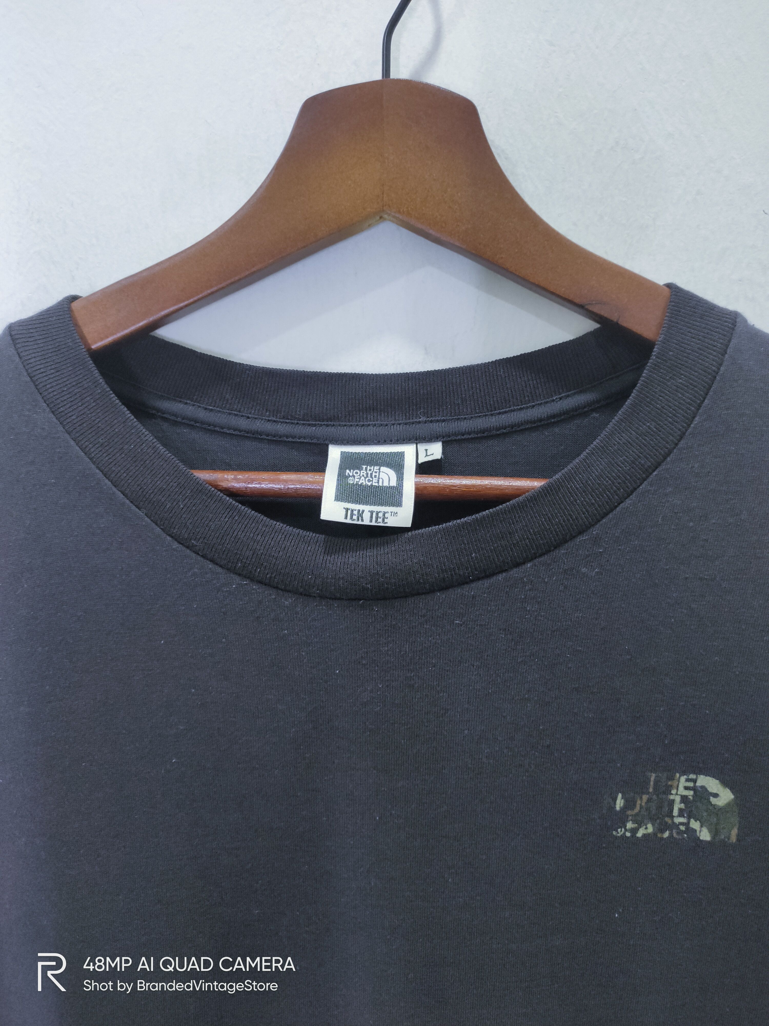 Japanese Brand × The North Face THE NORTH FACE Hypebeast Camo BigLogo Graphic Black TShirt Size US L / EU 52-54 / 3 - 4 Thumbnail