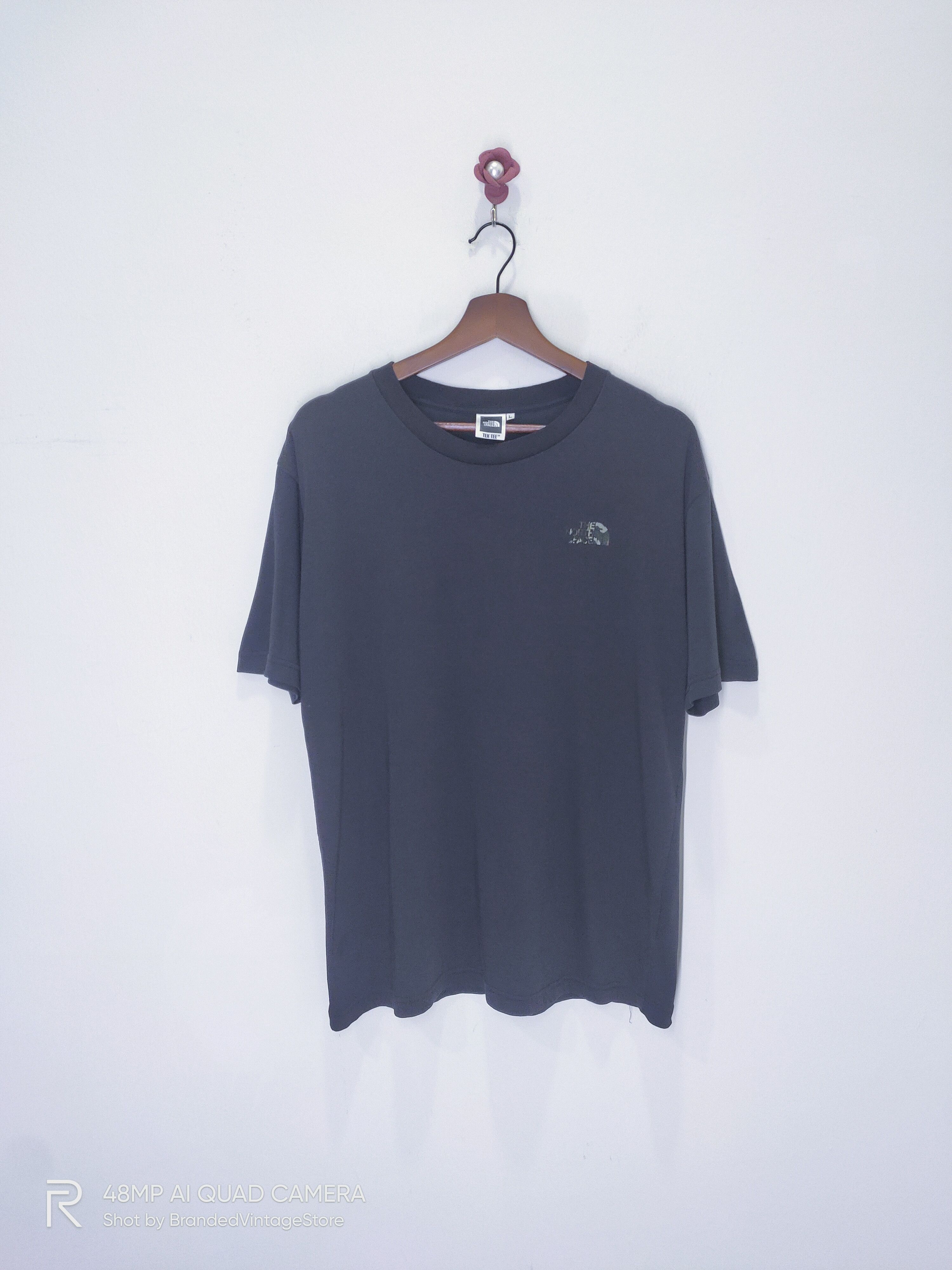 Japanese Brand × The North Face THE NORTH FACE Hypebeast Camo BigLogo Graphic Black TShirt Size US L / EU 52-54 / 3 - 2 Thumbnail