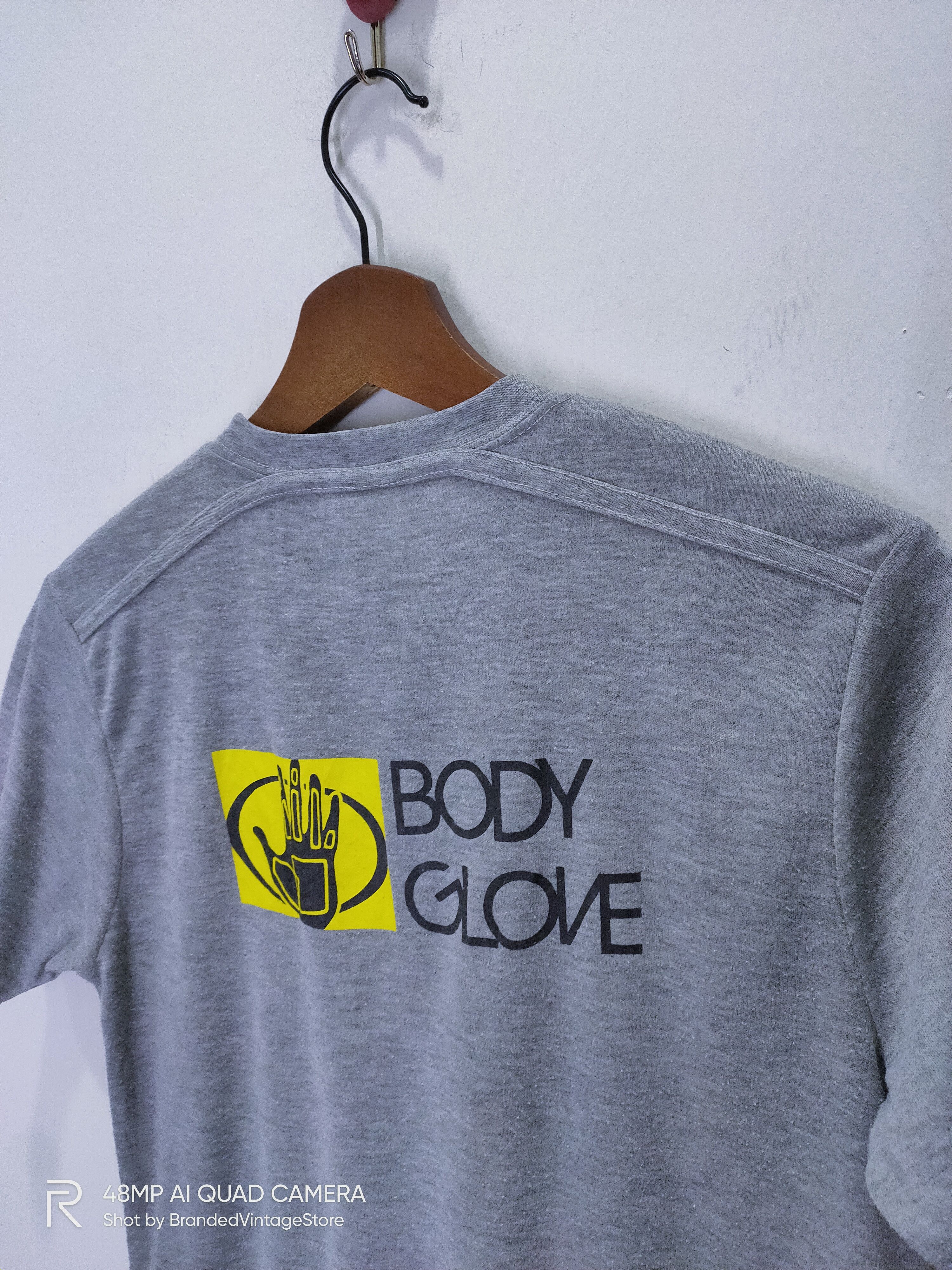 Body Glove BODY GLOVE Slim Fit Big Logo Rainbow Colour Printed Art Tee Size US M / EU 48-50 / 2 - 3 Thumbnail