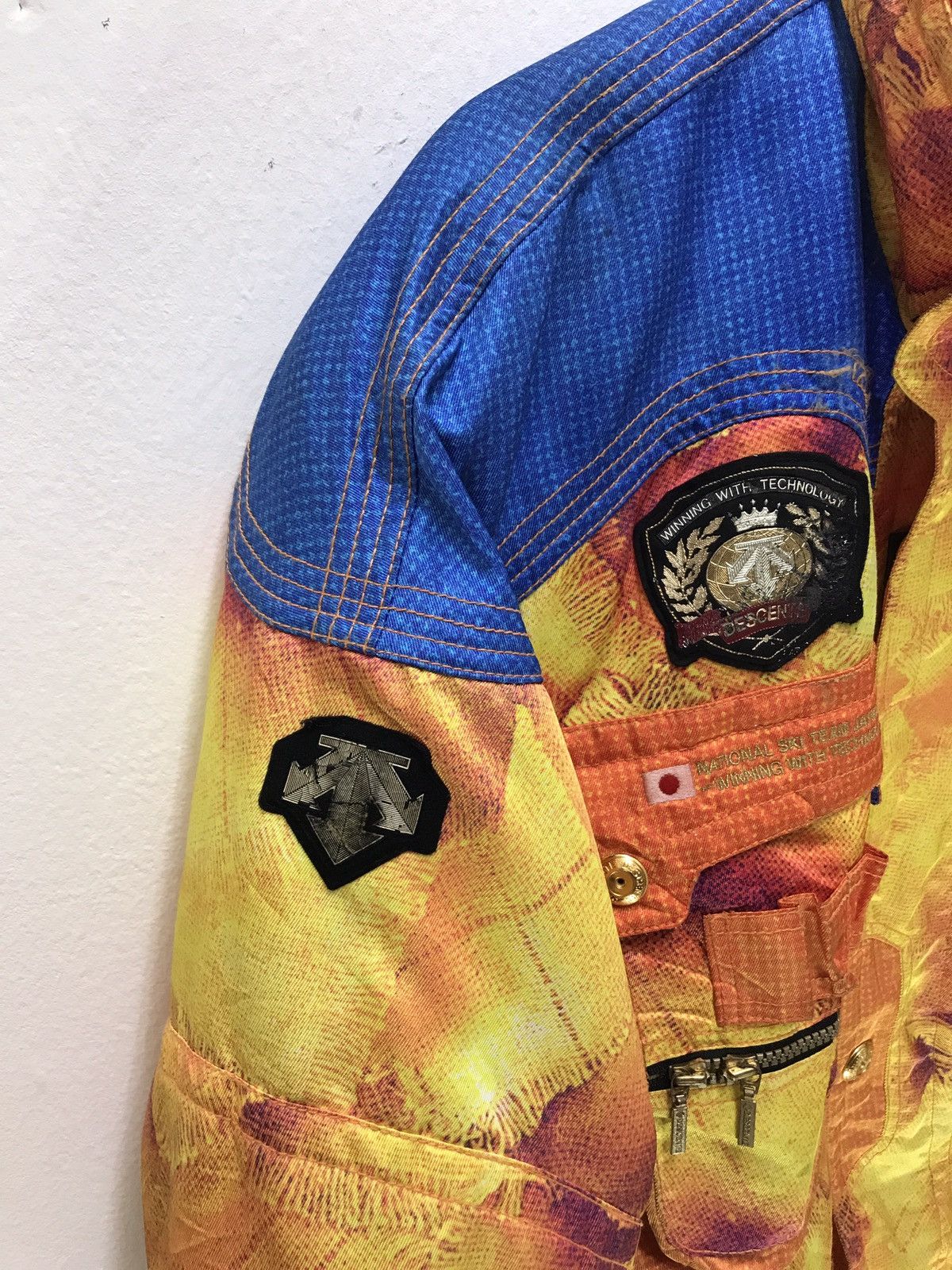 Descente Vtg 90s Descente Ski Jacket Multi Colour Abstract Size US L / EU 52-54 / 3 - 3 Thumbnail