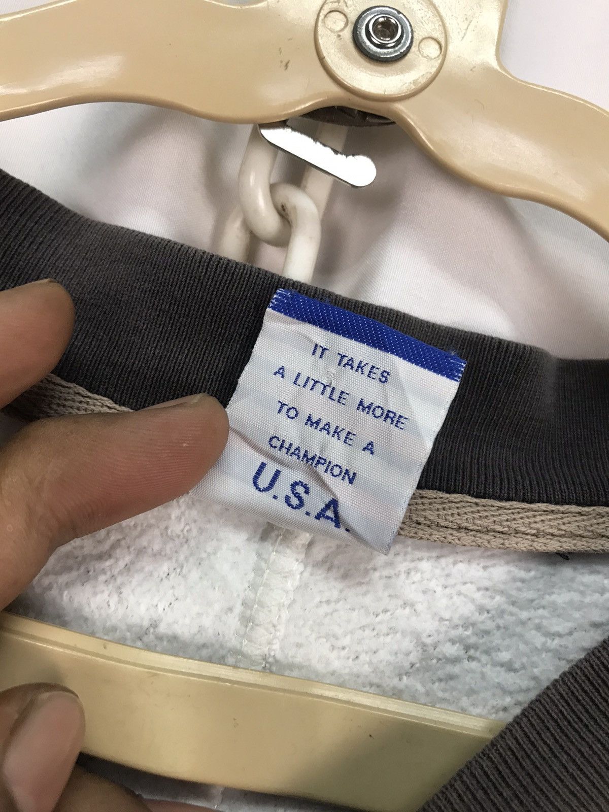 Champion × Vintage Champion usa athletic patchwork beggie sweatshirt Size US XL / EU 56 / 4 - 4 Thumbnail