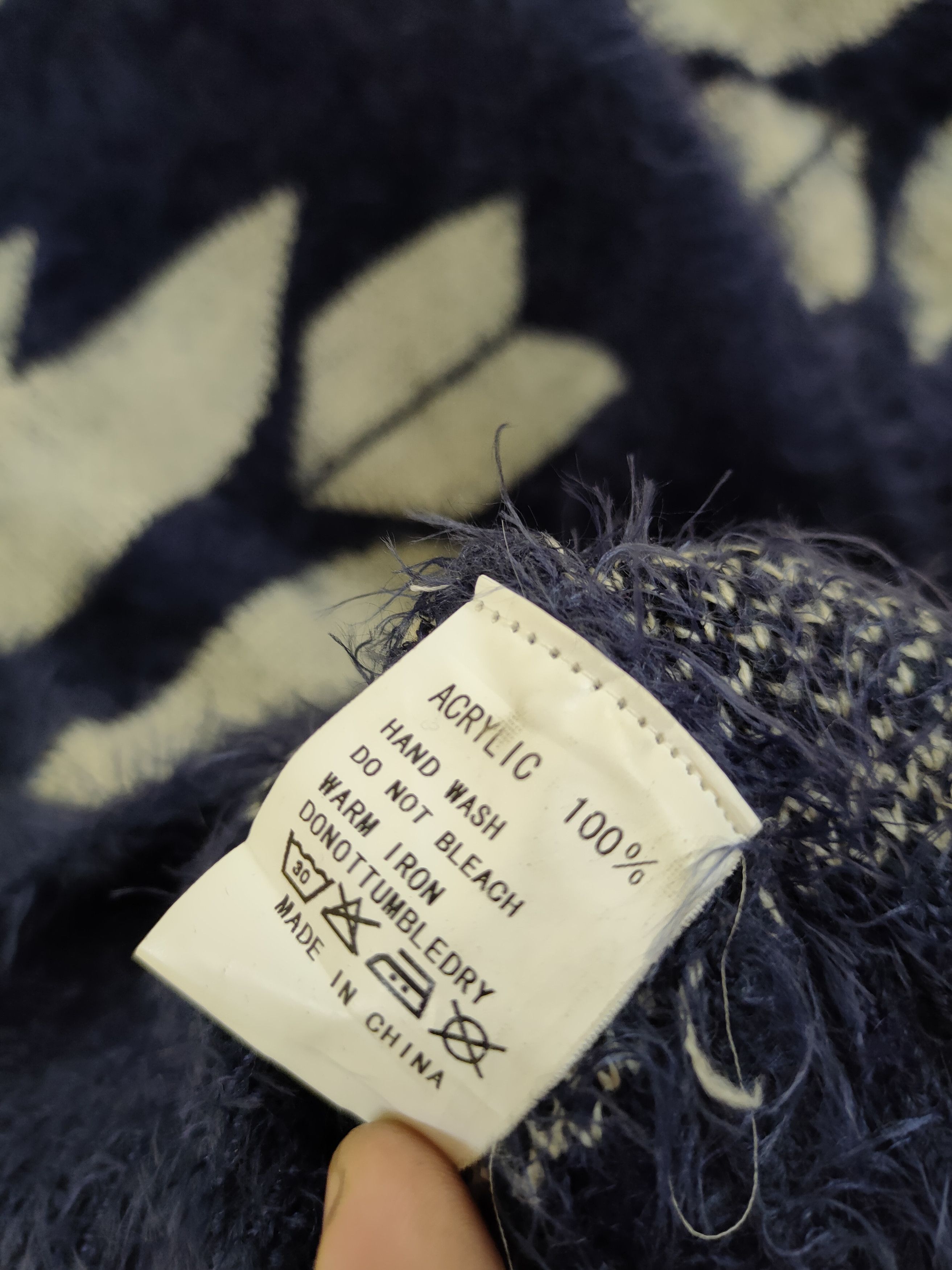 Vintage DL Revo Mohair fur navajo art sweatshirt knitwear #46-386 Size US S / EU 44-46 / 1 - 12 Thumbnail