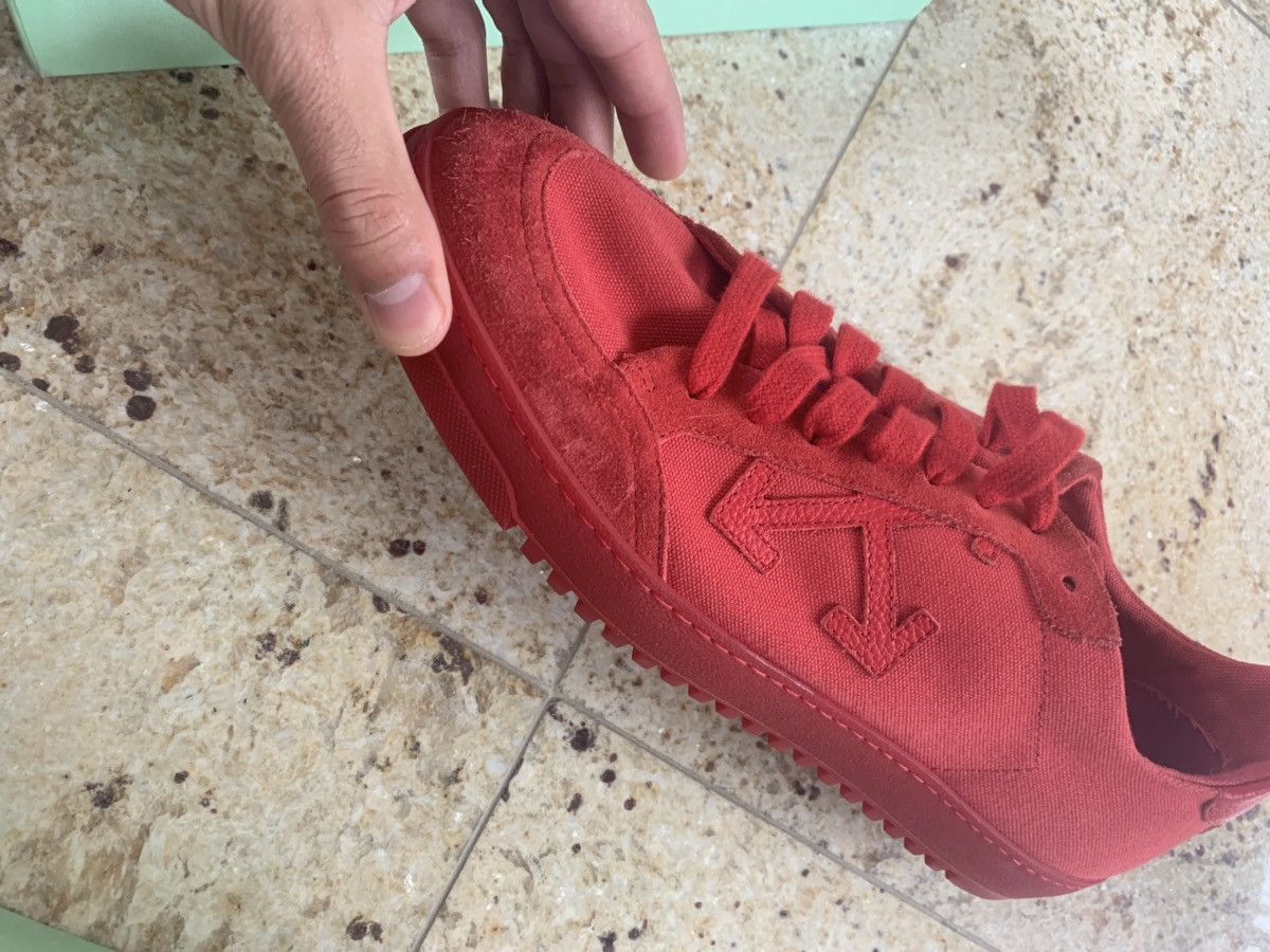 Off-White o1rshd1 2.0 Low Top Red Sneakers Size US 9 / EU 42 - 9 Thumbnail