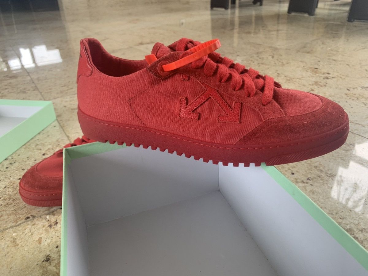 Off-White o1rshd1 2.0 Low Top Red Sneakers Size US 9 / EU 42 - 12 Thumbnail