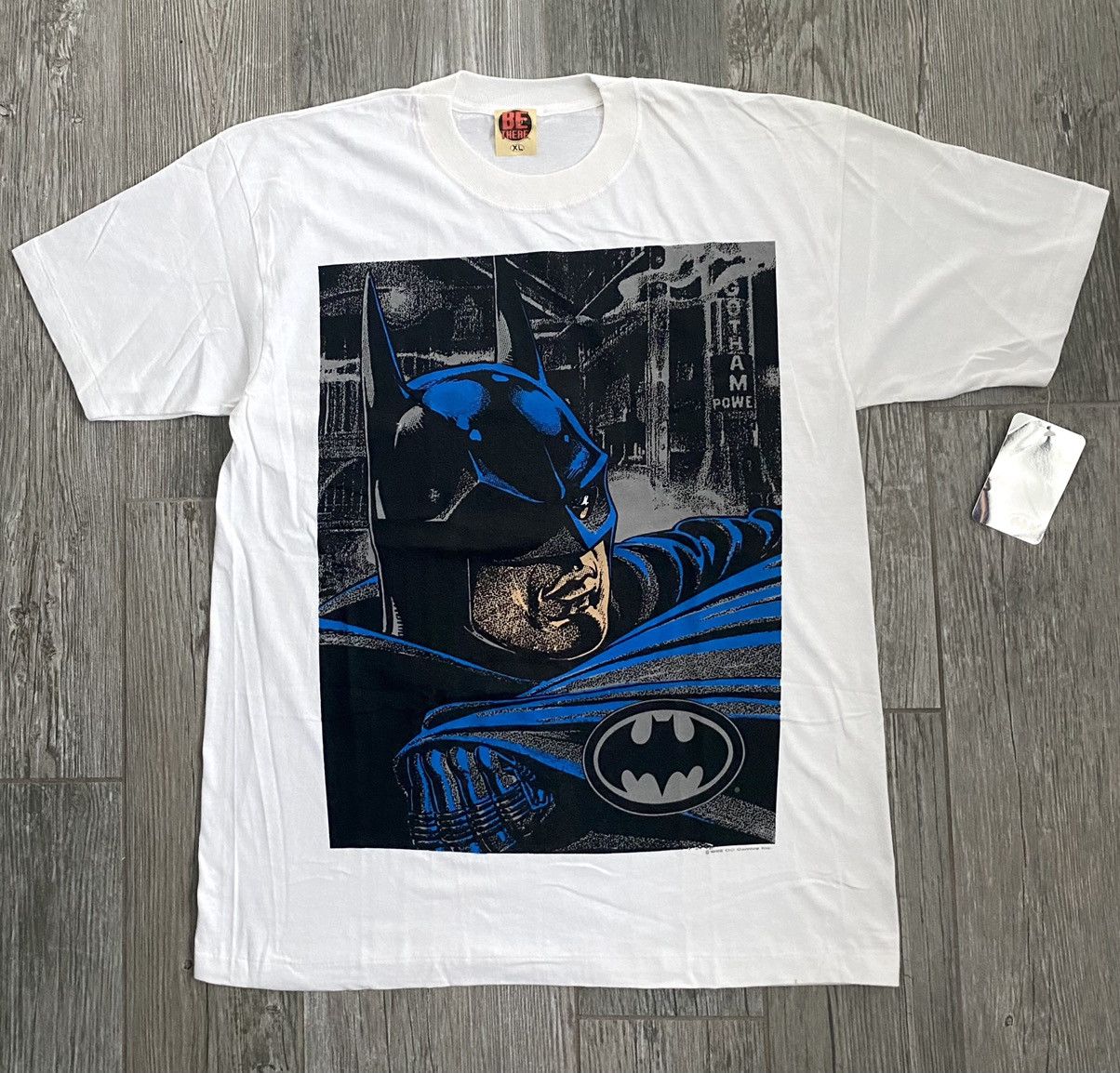DC Comics Vintage 1992 Single Stitch Batman Vintage Art Comic Tee Size US XL / EU 56 / 4 - 1 Thumbnail