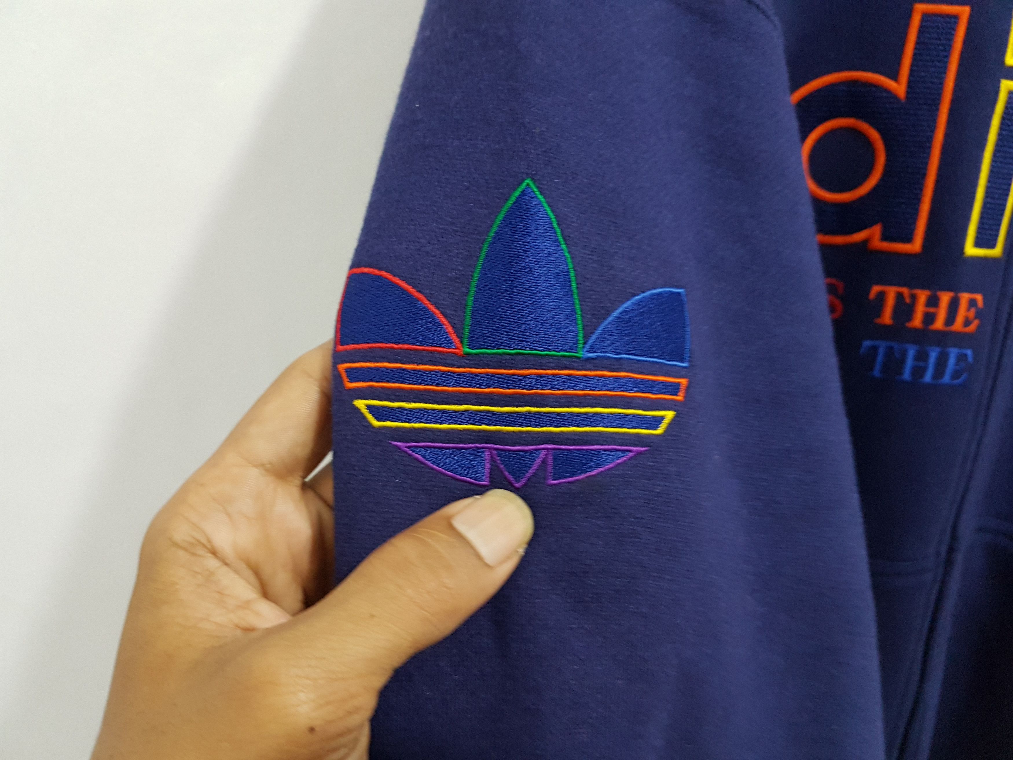 Adidas Vintage adidas spell out big logo hoodie Size US L / EU 52-54 / 3 - 2 Thumbnail