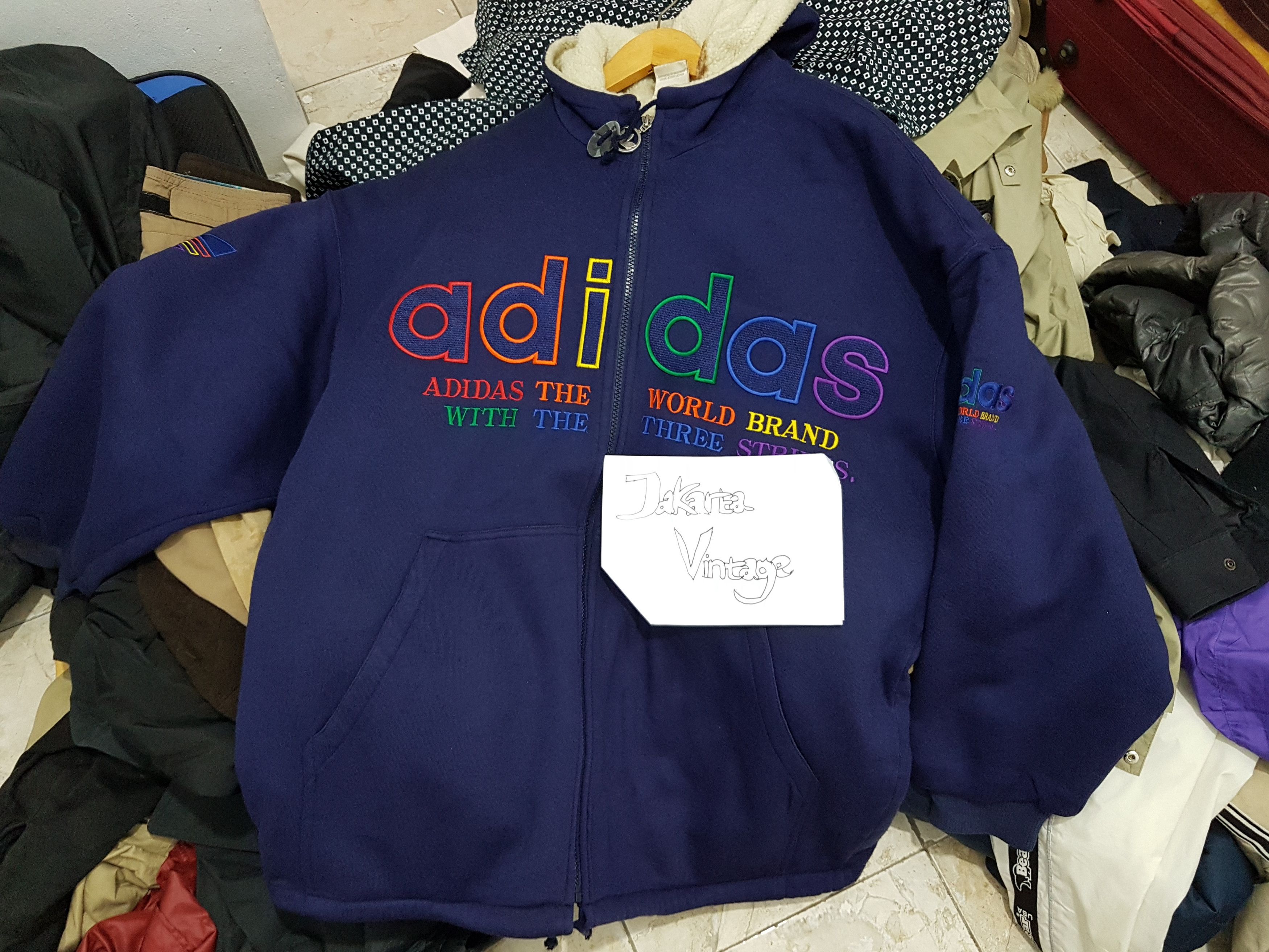 Adidas Vintage adidas spell out big logo hoodie Size US L / EU 52-54 / 3 - 12 Thumbnail