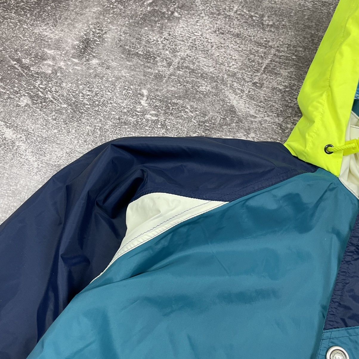Helly Hansen Vintage Helly Hansen Rare Jacket Size US L / EU 52-54 / 3 - 6 Thumbnail