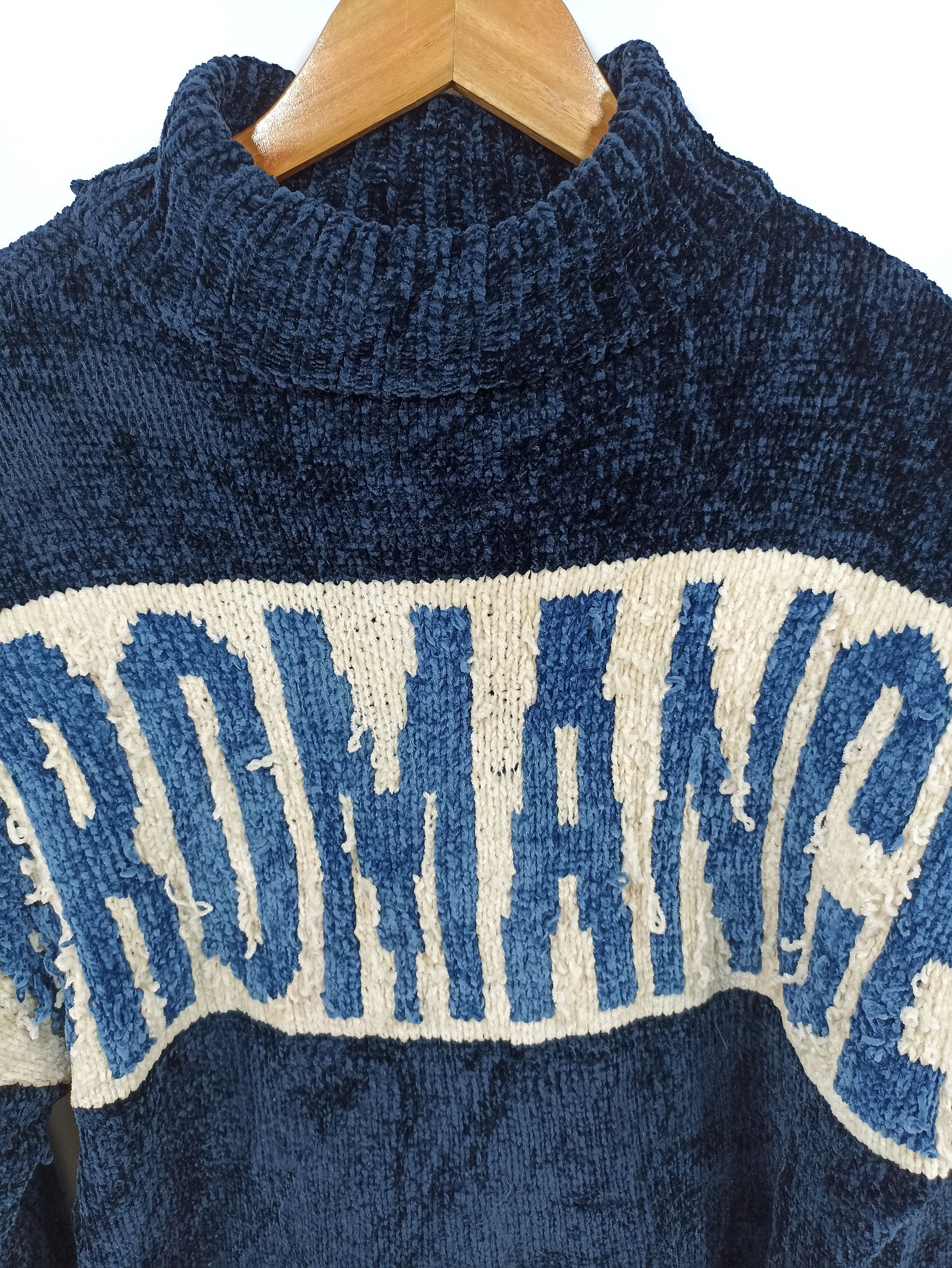 Japanese Brand × Other Distressed Sweater Nice Design Logo Size US M / EU 48-50 / 2 - 3 Thumbnail