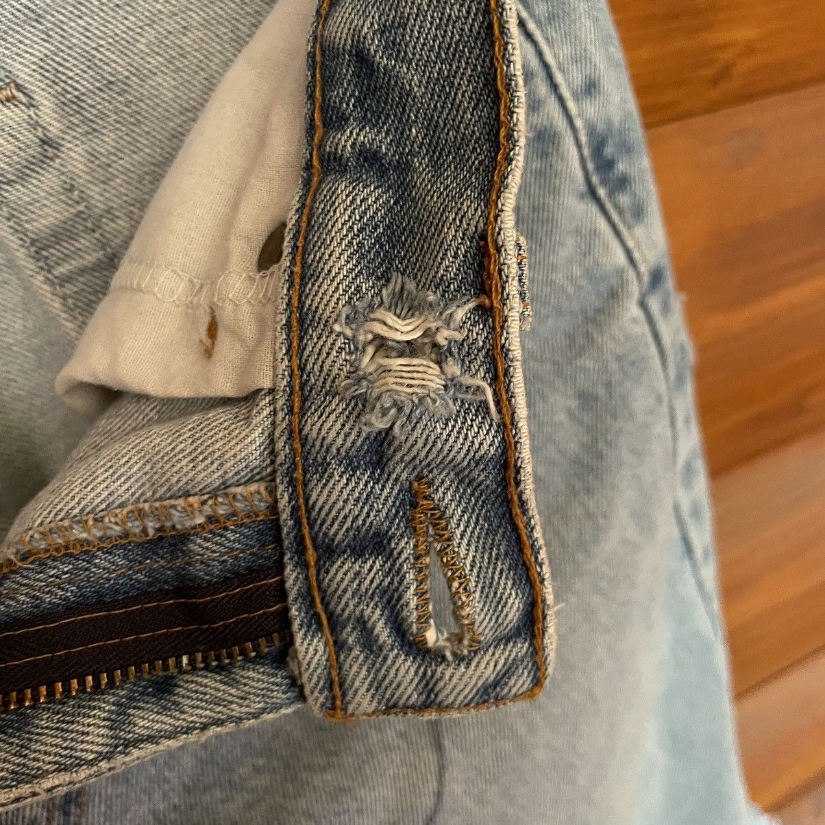 Levi's Vintage 00’s Levi’s 505 Distressed Breeches Size US 29 - 11 Thumbnail