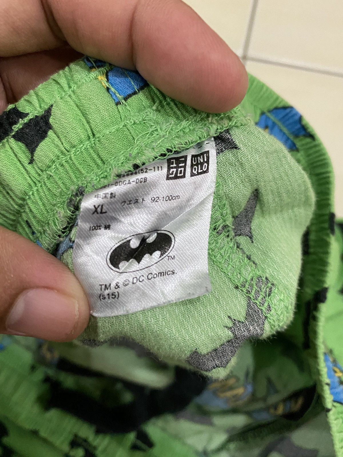 DC Comics Dc Comics Batman Overprint short pants Size US 34 / EU 50 - 7 Thumbnail