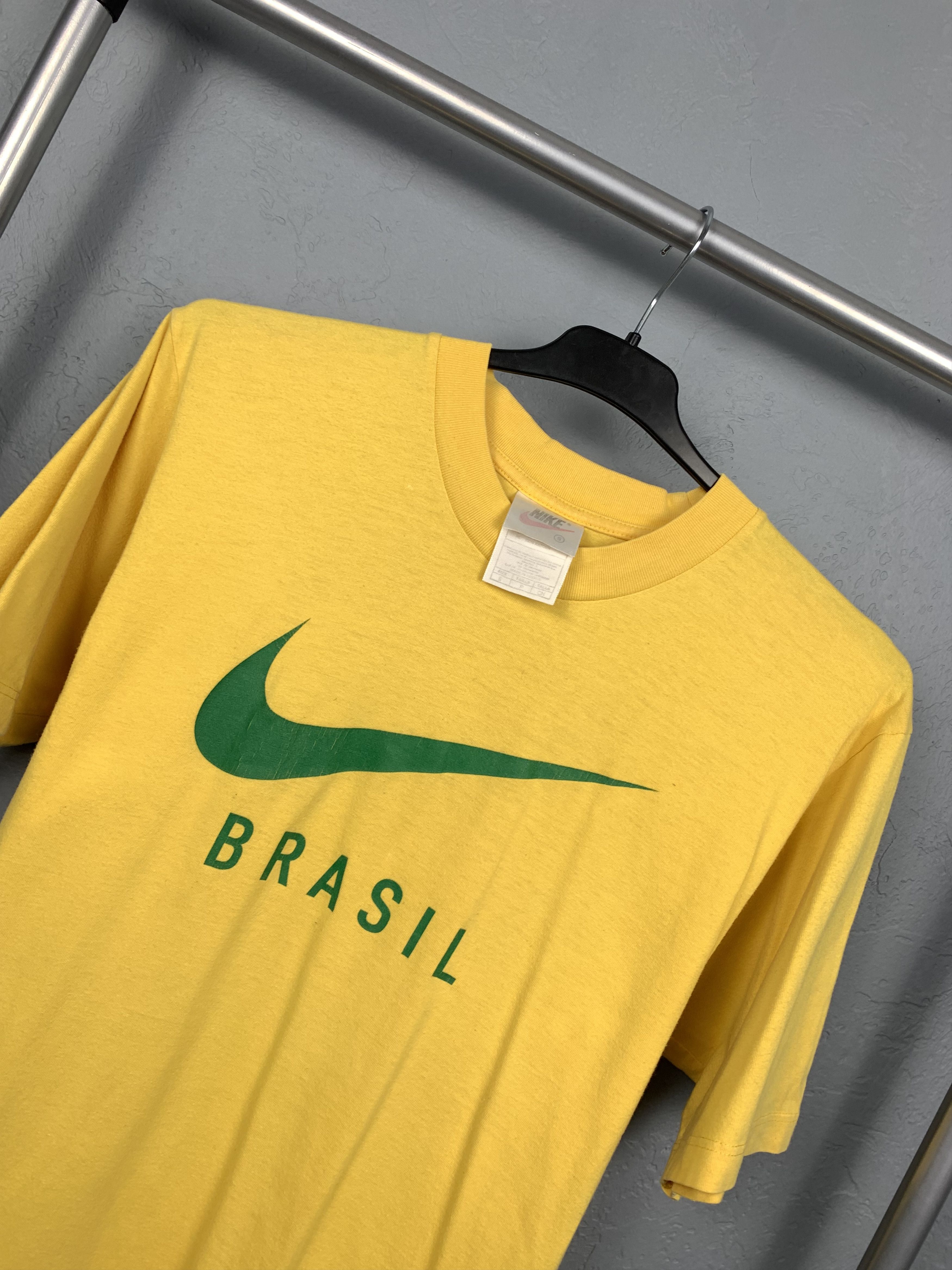 Nike × Vintage Nike Brasil 90s Vintage T-Shirt Tee Size US S / EU 44-46 / 1 - 2 Thumbnail