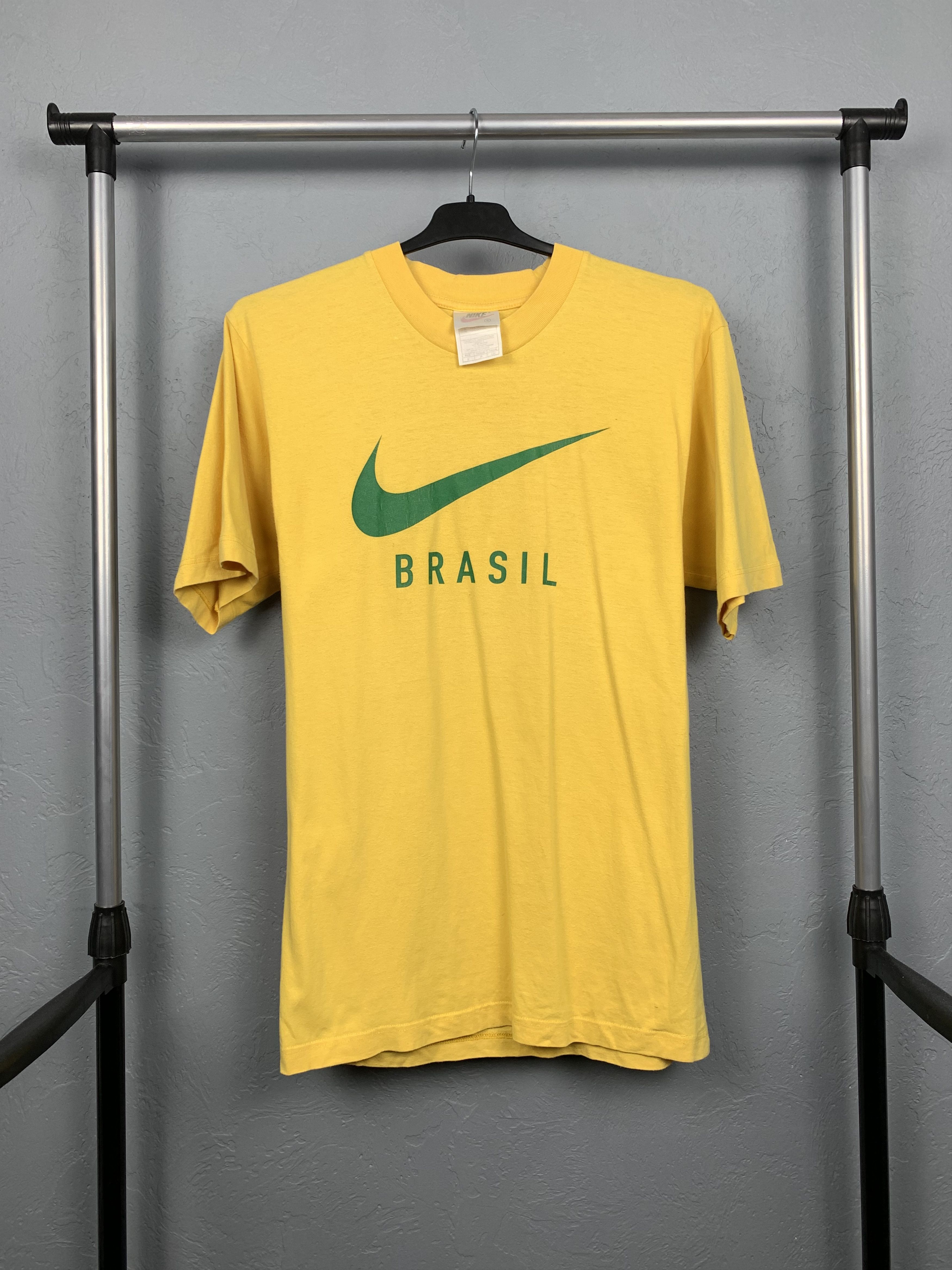 Nike × Vintage Nike Brasil 90s Vintage T-Shirt Tee Size US S / EU 44-46 / 1 - 1 Thumbnail