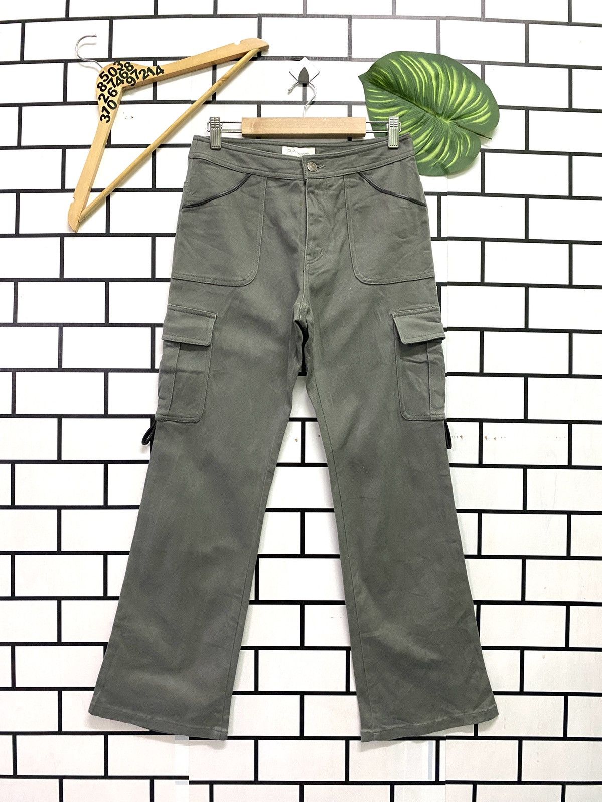 Japanese Brand Flared PP Rikorino Multi Pocket Cargo Pants Size US 28 / EU 44 - 1 Thumbnail